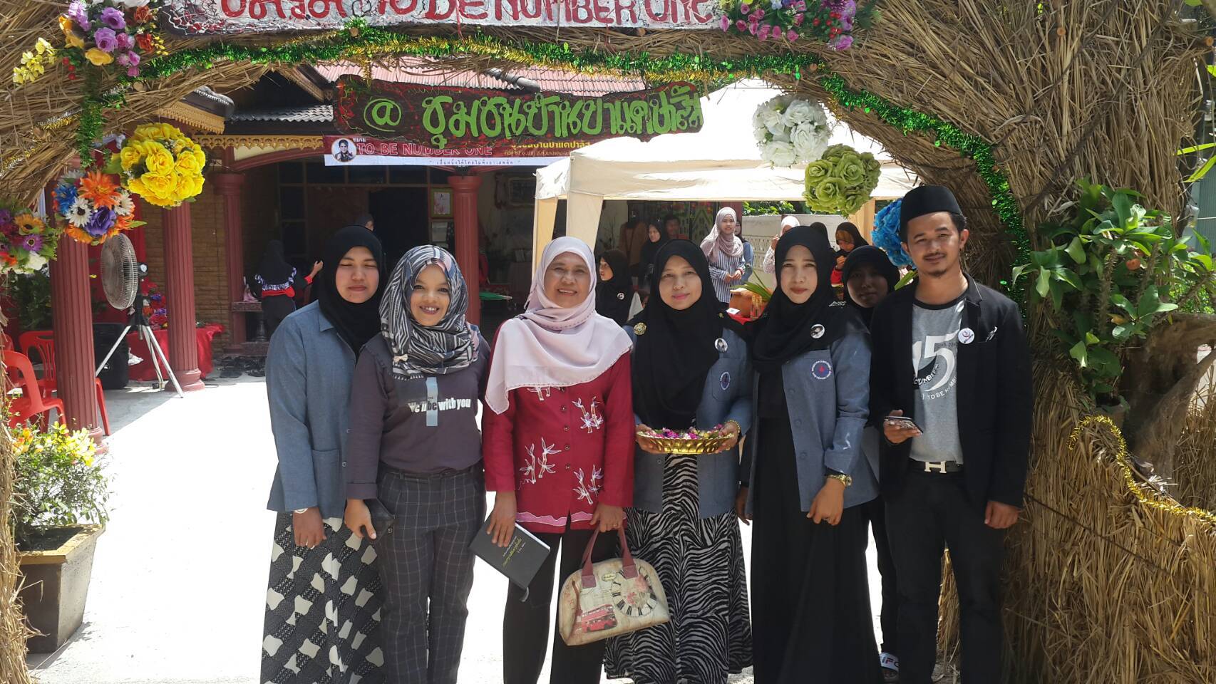 ร่วมต้อนรับคณะกรรมการระดับประเทศ ในการตรวจเยี่ยมและให้คะแนนชมรม TO BE NUMBER ONE  ที่ผ่านการคัดเลือกในระดับภาคใต้