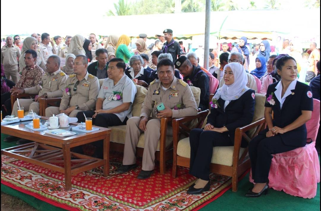 พช.ปัตตานี ร่วมกิจกรรมโครงการจังหวัดเคลื่อนที่อำเภอกะพ้อ จังหวัดปัตตานี