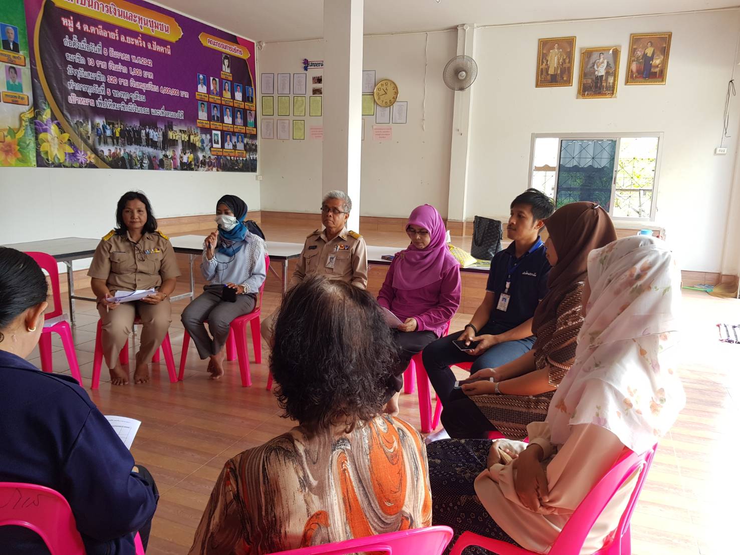 พช.ปัตตานี ลงพื้นที่ติดตามเตรียมความพร้อมโครงการประกวดหมู่บ้านสารสนเทศดีเด่นเพื่อพัฒนาเศรษฐกิจชุมชนและคุณภาพชีวิต ระดับจังหวัด