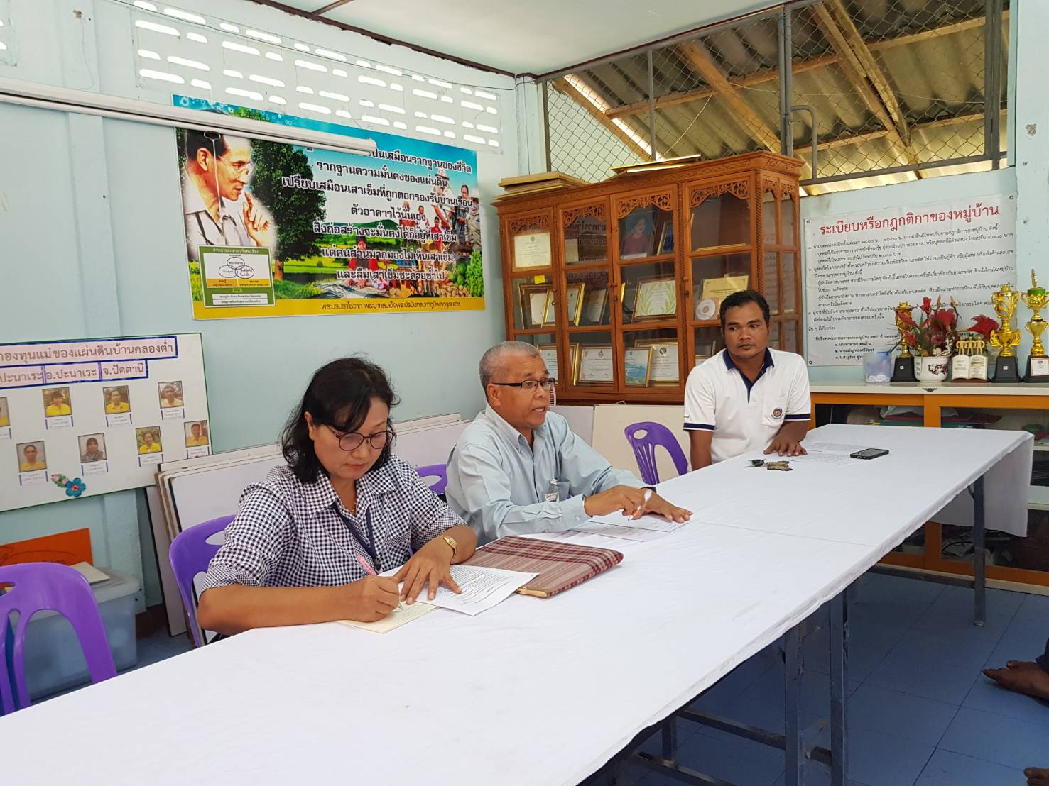 พช.ปัตตานี ลงพื้นที่ติดตามและเตรียมความพร้อมโครงการการจัดทำสารสนเทศตำบลต้นแบบเพื่อการพัฒนาคุณภาพชีวิตระดับจังหวัด ประจำปี 2561