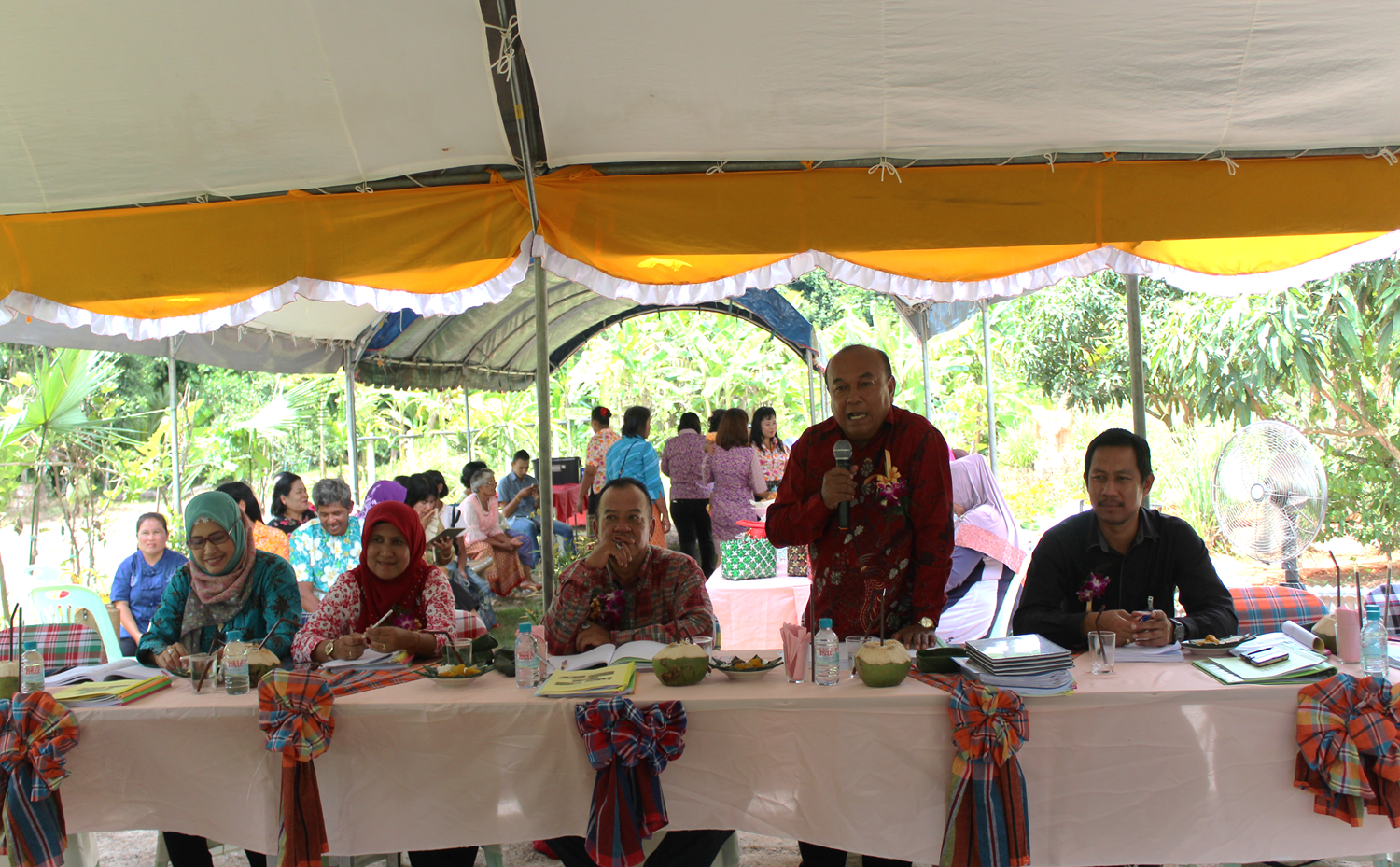 พช.ปัตตานี ลงพื้นที่ อ.หนองจิก เพื่อตรวจเยี่ยมผลการดำเนินงานฯ และคัดสรรพื้นที่เป้าหมายฯ ดีเด่น ปี 2561