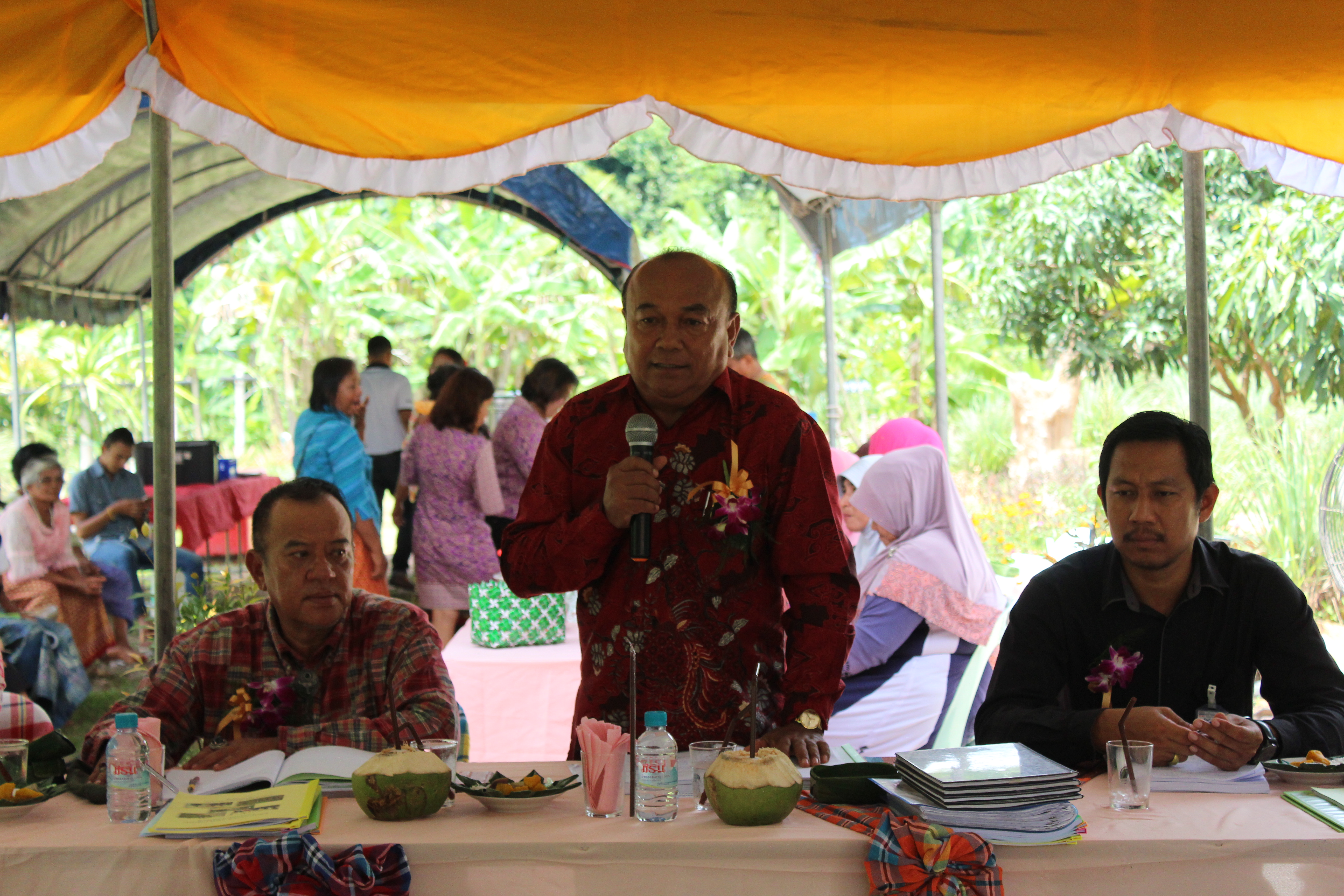 พช.ปัตตานี ลงพื้นที่ อ.หนองจิก เพื่อตรวจเยี่ยมผลการดำเนินงานฯ และคัดสรรพื้นที่เป้าหมายฯ ดีเด่น ปี 2561