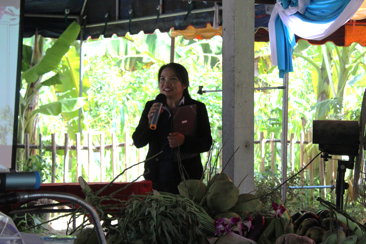 พช.ปัตตานี ลงพื้นที่ อ.เมือง เพื่อตรวจเยี่ยมผลการดำเนินงานฯ และคัดสรรพื้นที่เป้าหมายฯ ดีเด่น ปี 2561