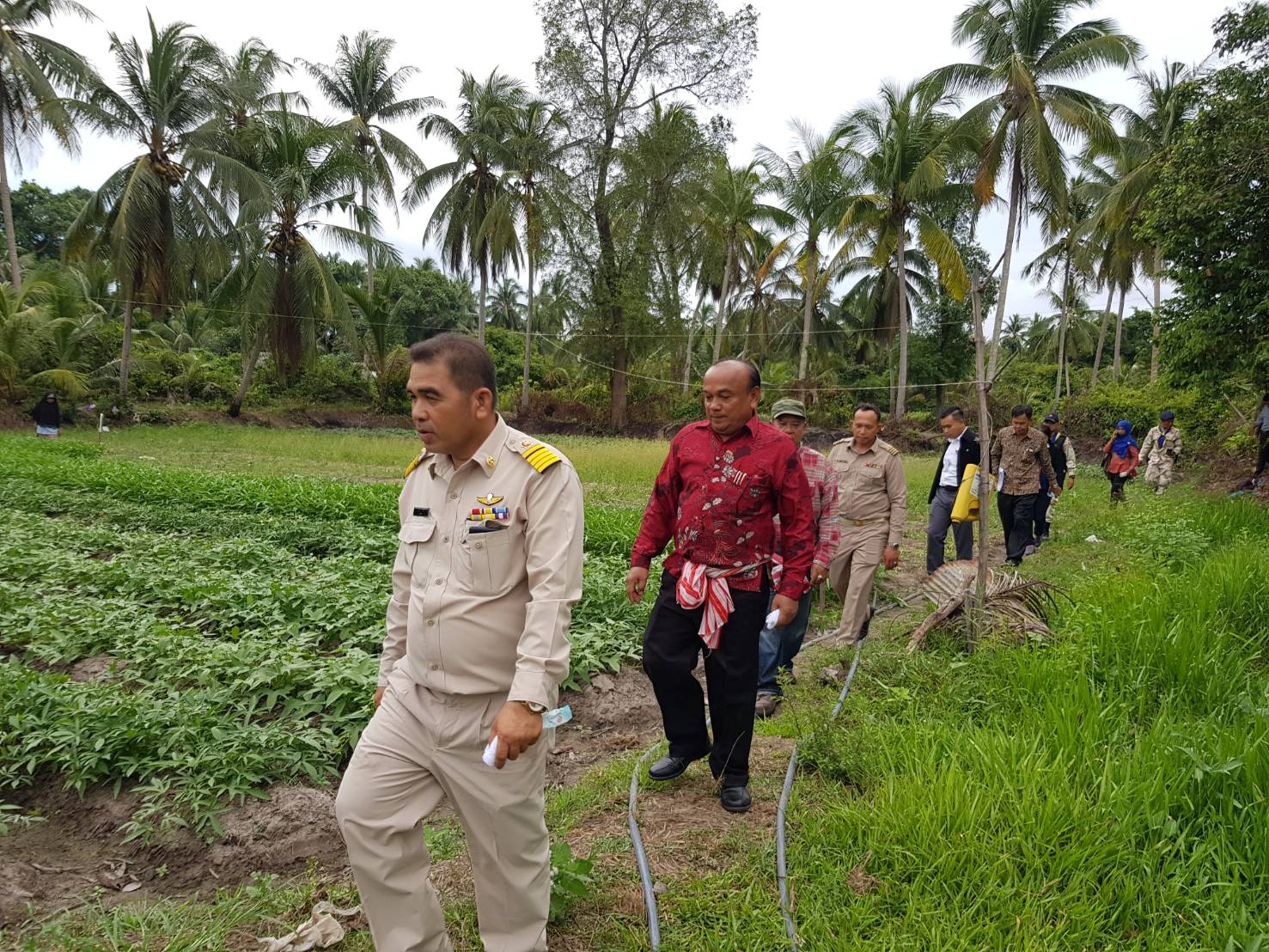 พช.ปัตตานี ลงพื้นที่ อ.เมือง เพื่อตรวจเยี่ยมผลการดำเนินงานฯ และคัดสรรพื้นที่เป้าหมายฯ ดีเด่น ปี 2561