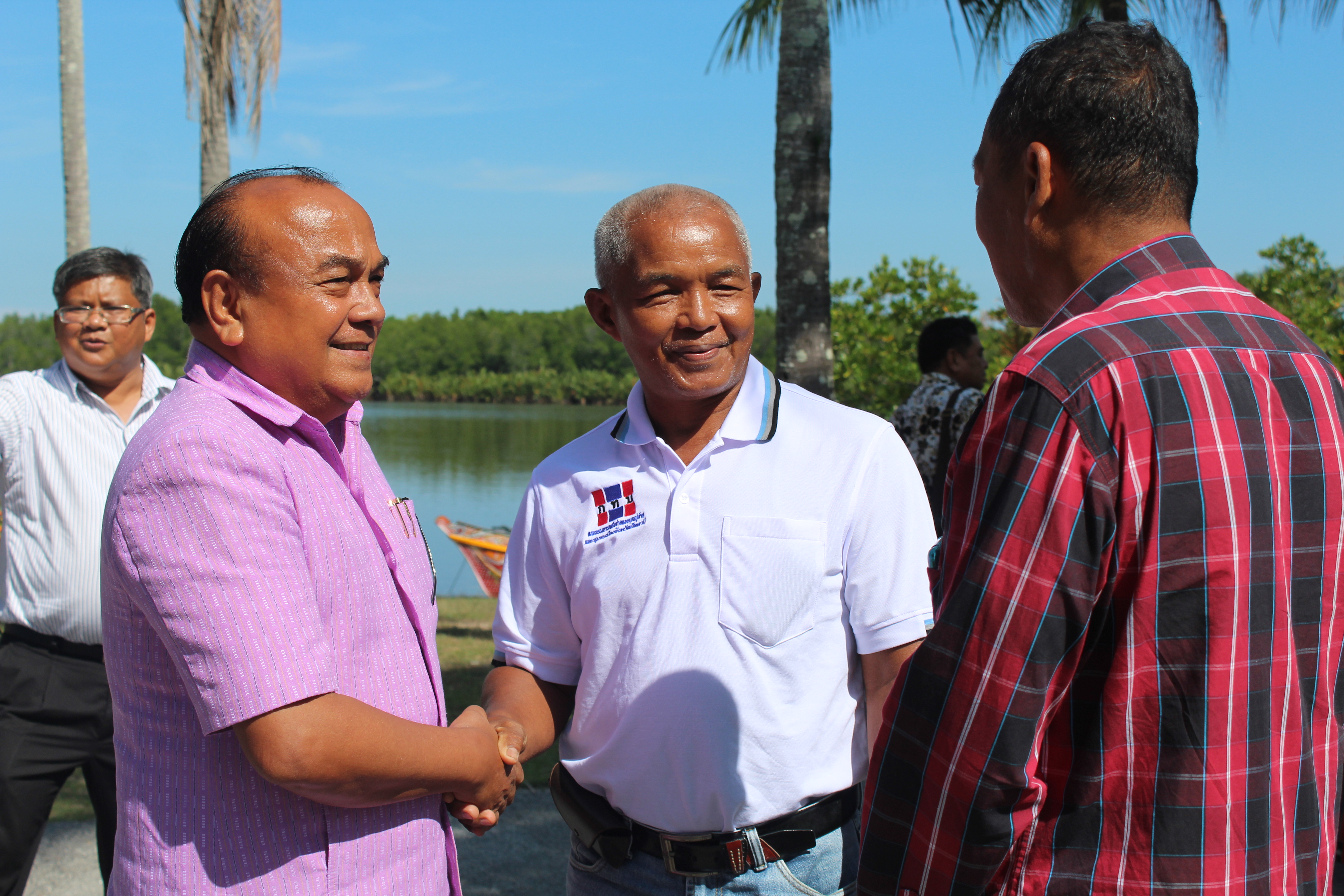 พช.ปัตตานี ลงพื้นที่ อ.ไม้แก่น เพื่อตรวจเยี่ยมผลการดำเนินงานฯ และคัดสรรพื้นที่เป้าหมายฯ ดีเด่น ปี 2561