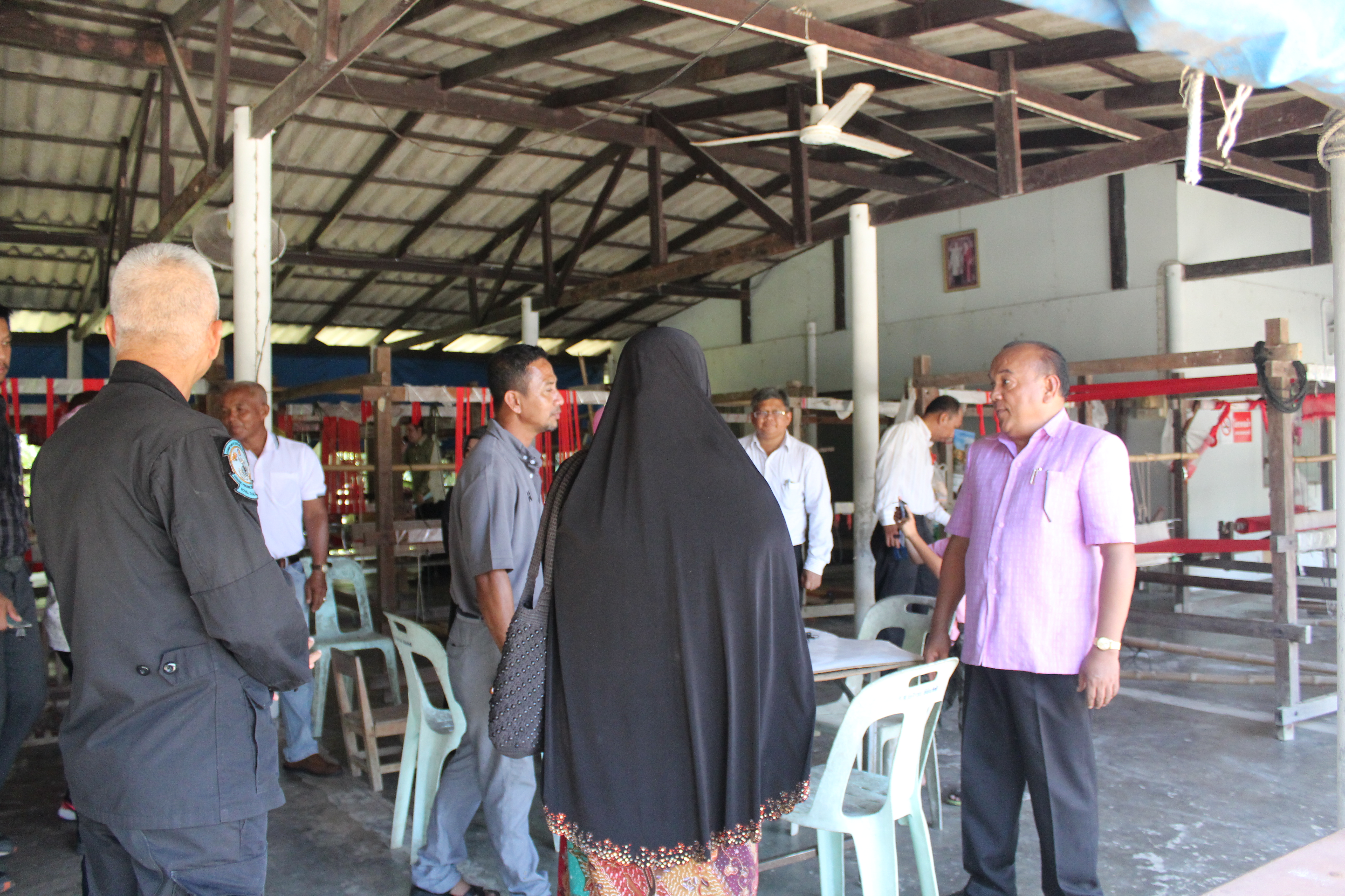 พช.ปัตตานี ลงพื้นที่ อ.ไม้แก่น เพื่อตรวจเยี่ยมผลการดำเนินงานฯ และคัดสรรพื้นที่เป้าหมายฯ ดีเด่น ปี 2561