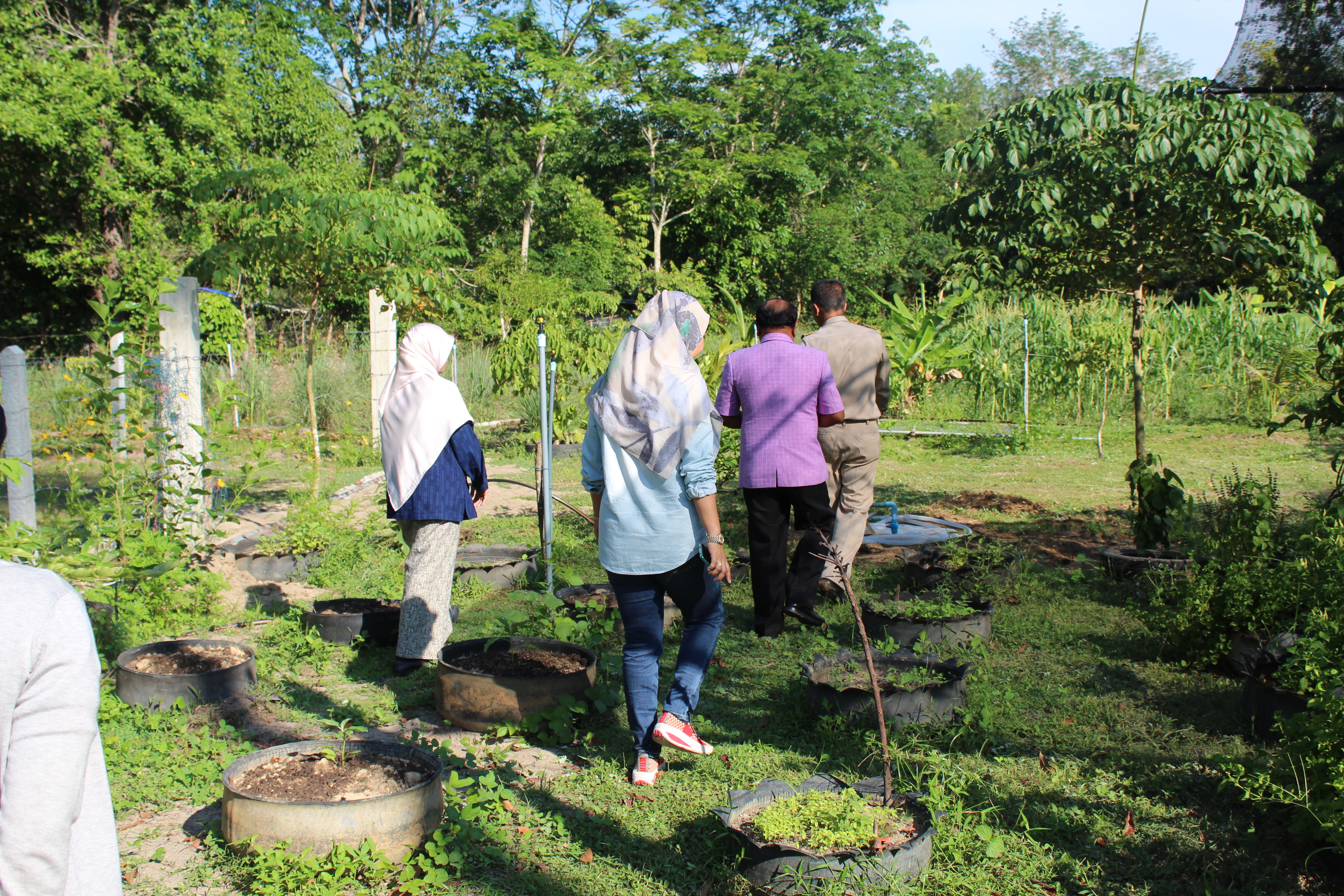 พช.ปัตตานี ลงพื้นที่ อ.สายบุรี เพื่อตรวจเยี่ยมผลการดำเนินงานฯ และคัดสรรพื้นที่เป้าหมายฯ ดีเด่น ปี 2561