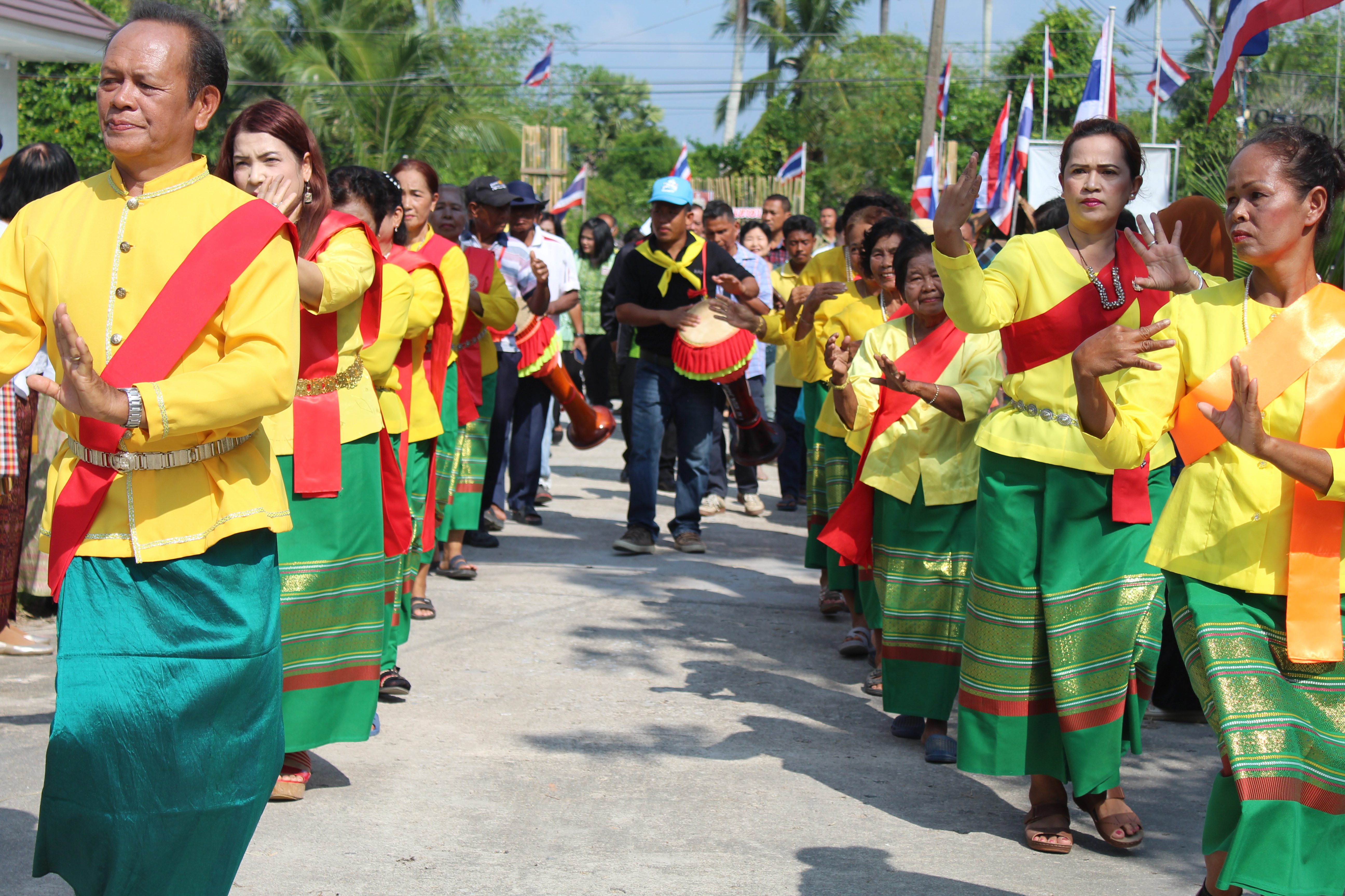 พช.ปัตตานี ลงพื้นที่ อ.ปะนาเระ เพื่อตรวจเยี่ยมผลการดำเนินงานฯ และคัดสรรพื้นที่เป้าหมายฯ ดีเด่น ปี 2561