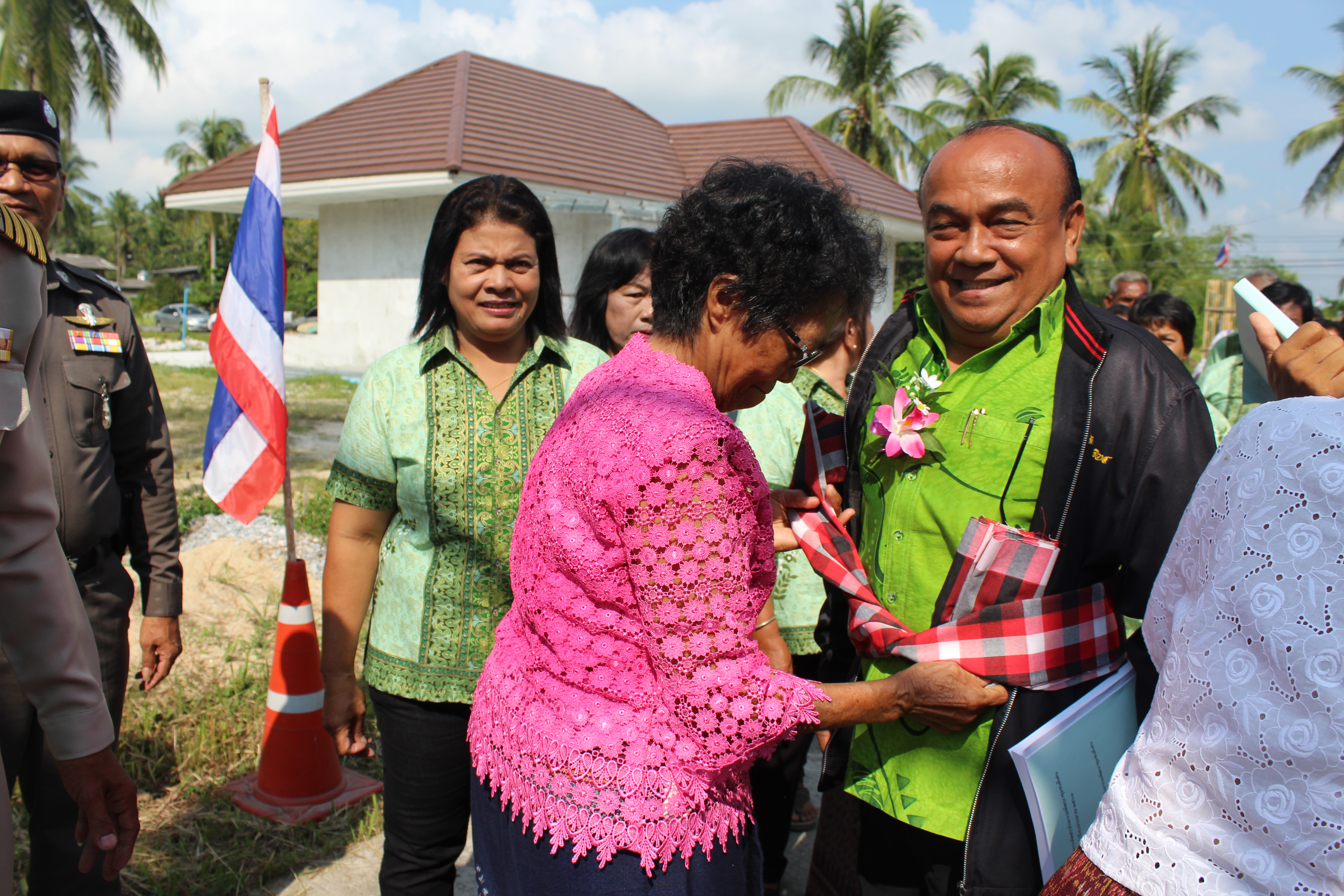 พช.ปัตตานี ลงพื้นที่ อ.ปะนาเระ เพื่อตรวจเยี่ยมผลการดำเนินงานฯ และคัดสรรพื้นที่เป้าหมายฯ ดีเด่น ปี 2561