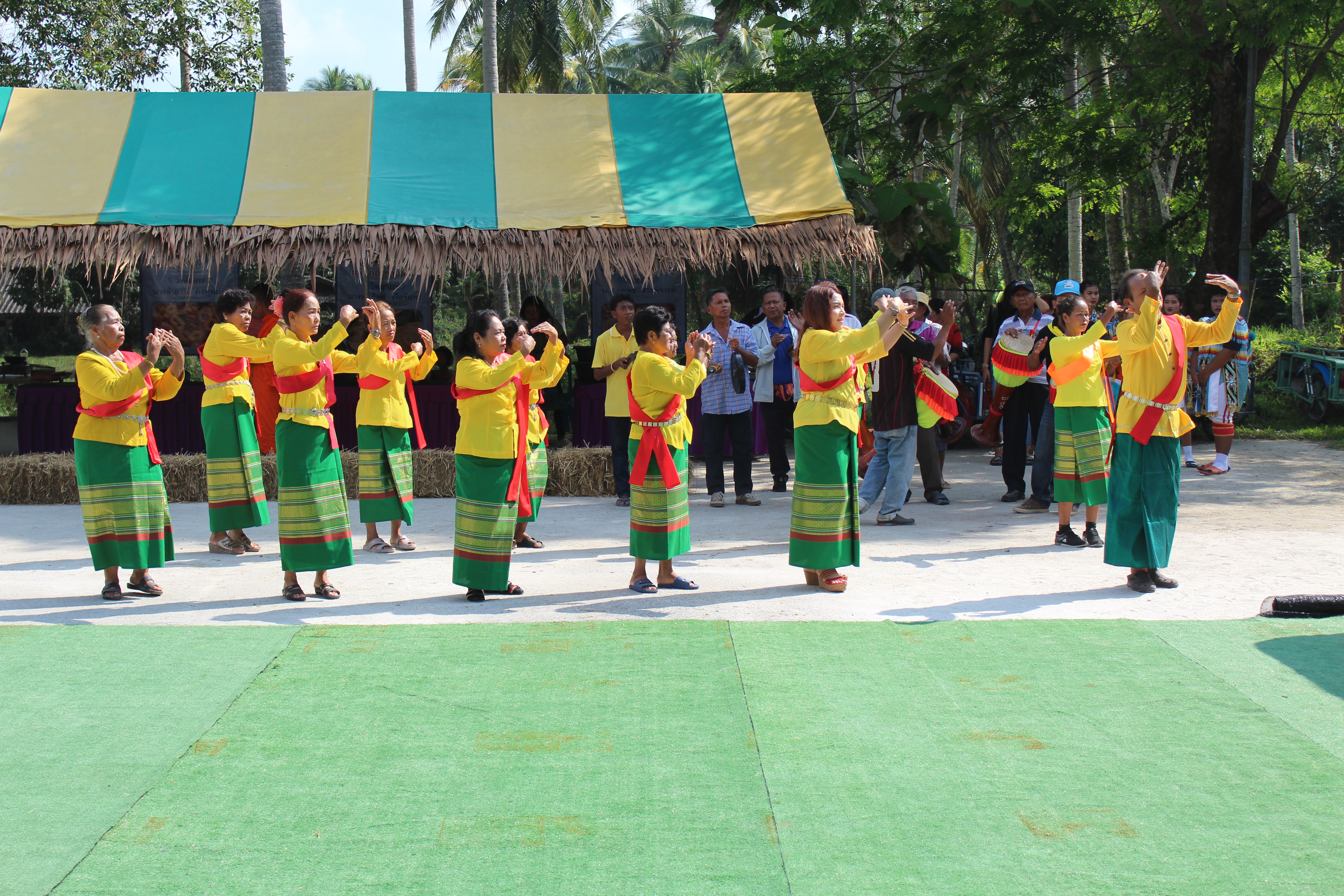 พช.ปัตตานี ลงพื้นที่ อ.ปะนาเระ เพื่อตรวจเยี่ยมผลการดำเนินงานฯ และคัดสรรพื้นที่เป้าหมายฯ ดีเด่น ปี 2561