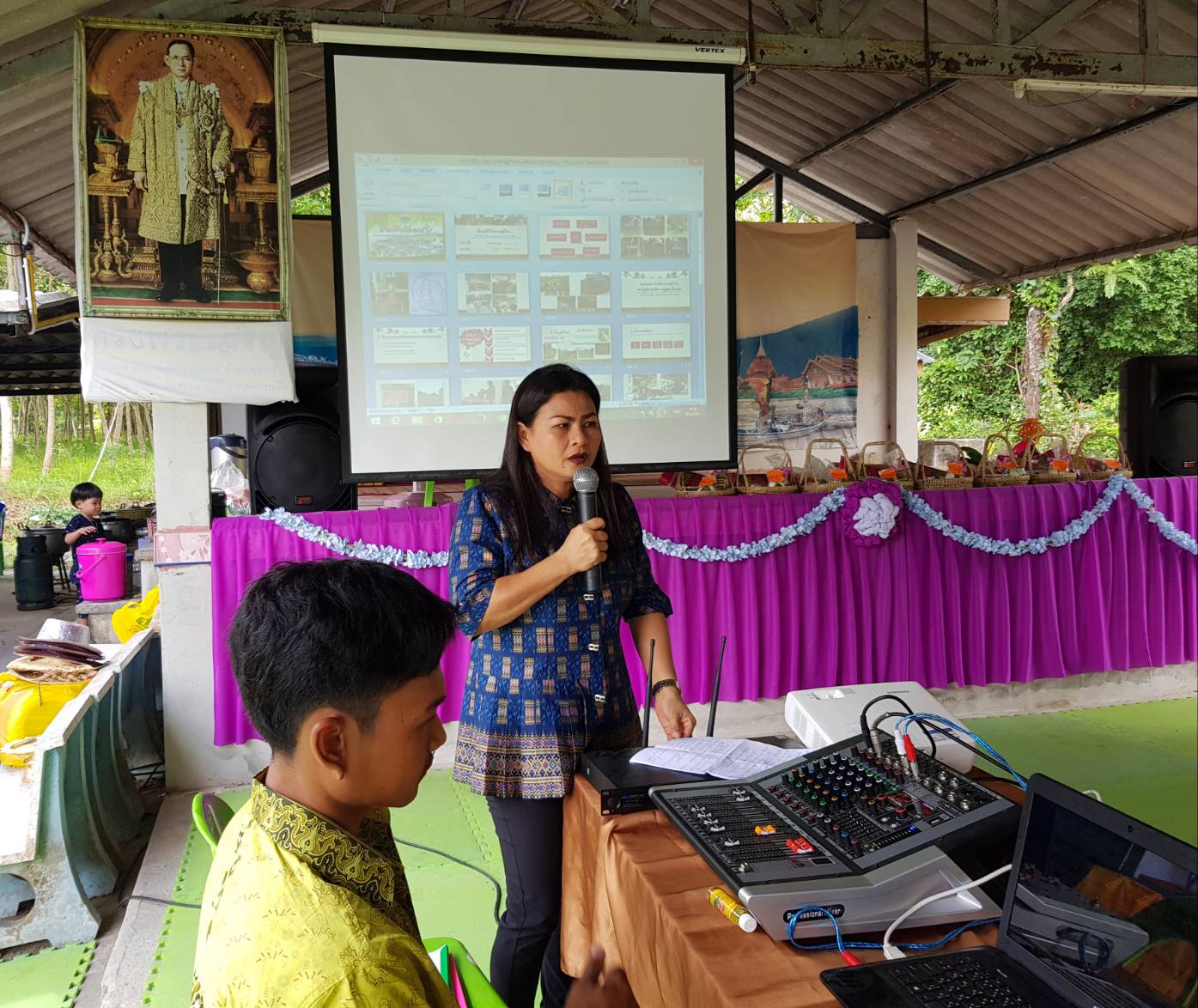 พช.ปัตตานี ลงพื้นที่ อ.ปะนาเระ เพื่อตรวจเยี่ยมผลการดำเนินงานฯ และคัดสรรพื้นที่เป้าหมายฯ ดีเด่น ปี 2561