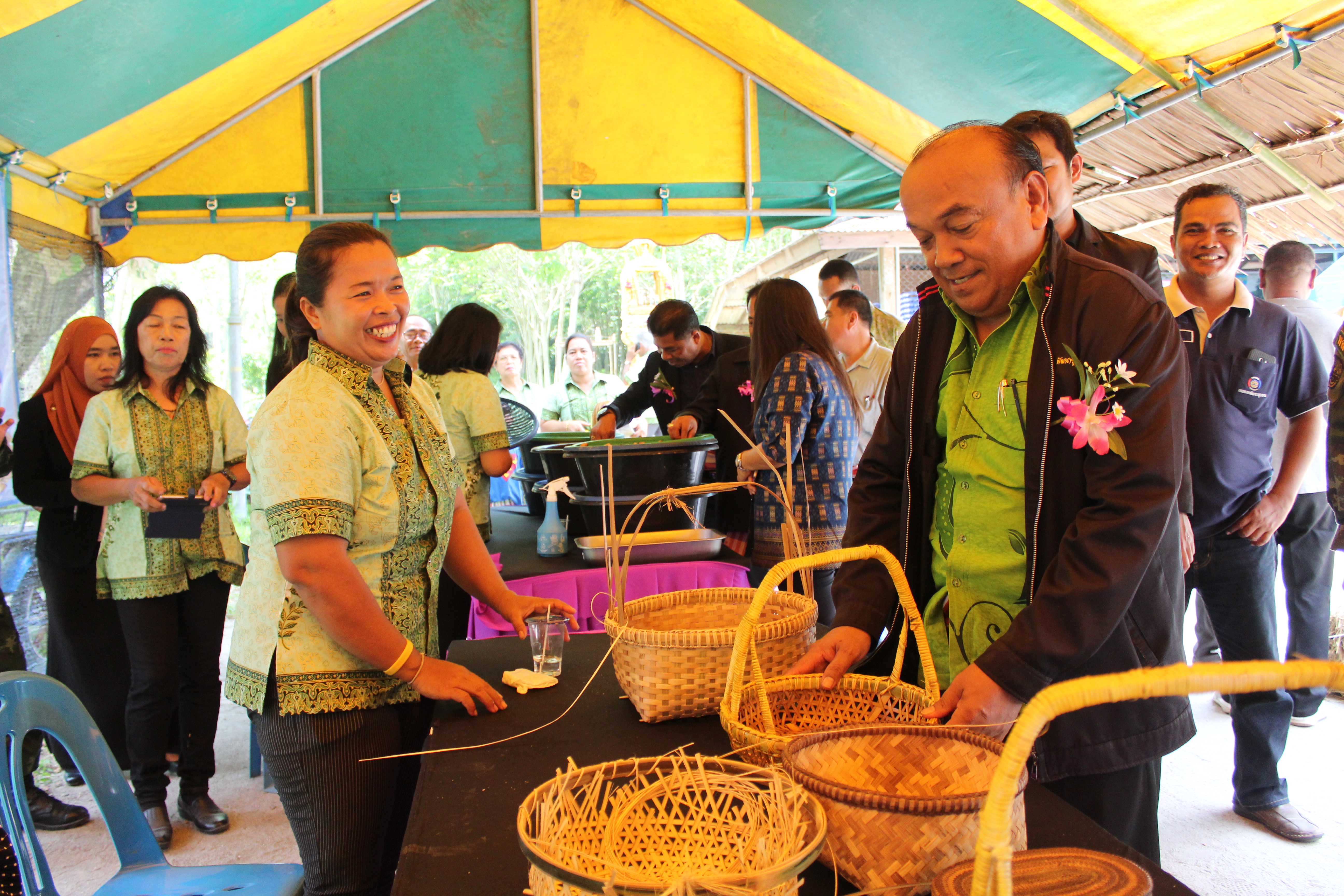 พช.ปัตตานี ลงพื้นที่ อ.ปะนาเระ เพื่อตรวจเยี่ยมผลการดำเนินงานฯ และคัดสรรพื้นที่เป้าหมายฯ ดีเด่น ปี 2561