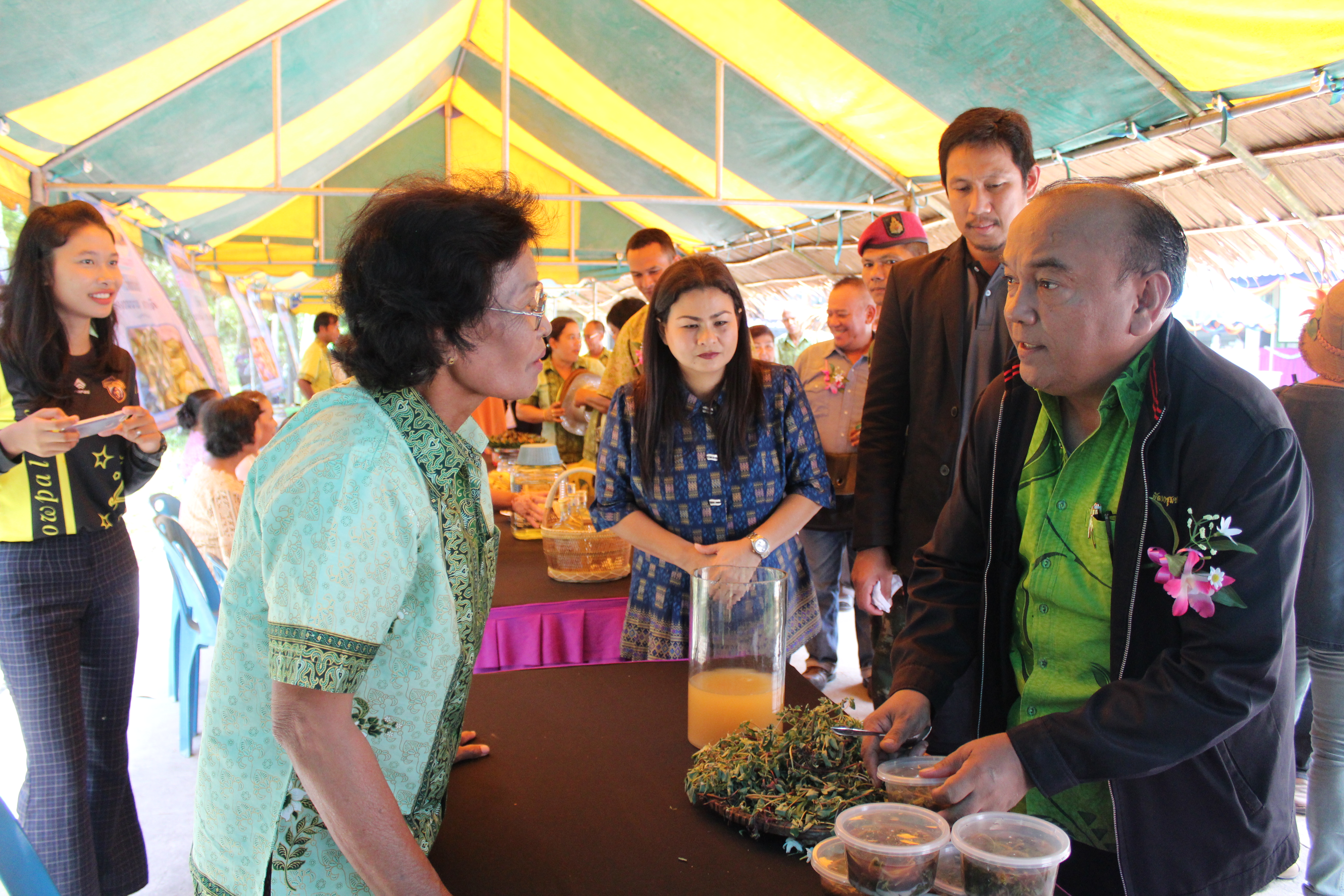 พช.ปัตตานี ลงพื้นที่ อ.ปะนาเระ เพื่อตรวจเยี่ยมผลการดำเนินงานฯ และคัดสรรพื้นที่เป้าหมายฯ ดีเด่น ปี 2561