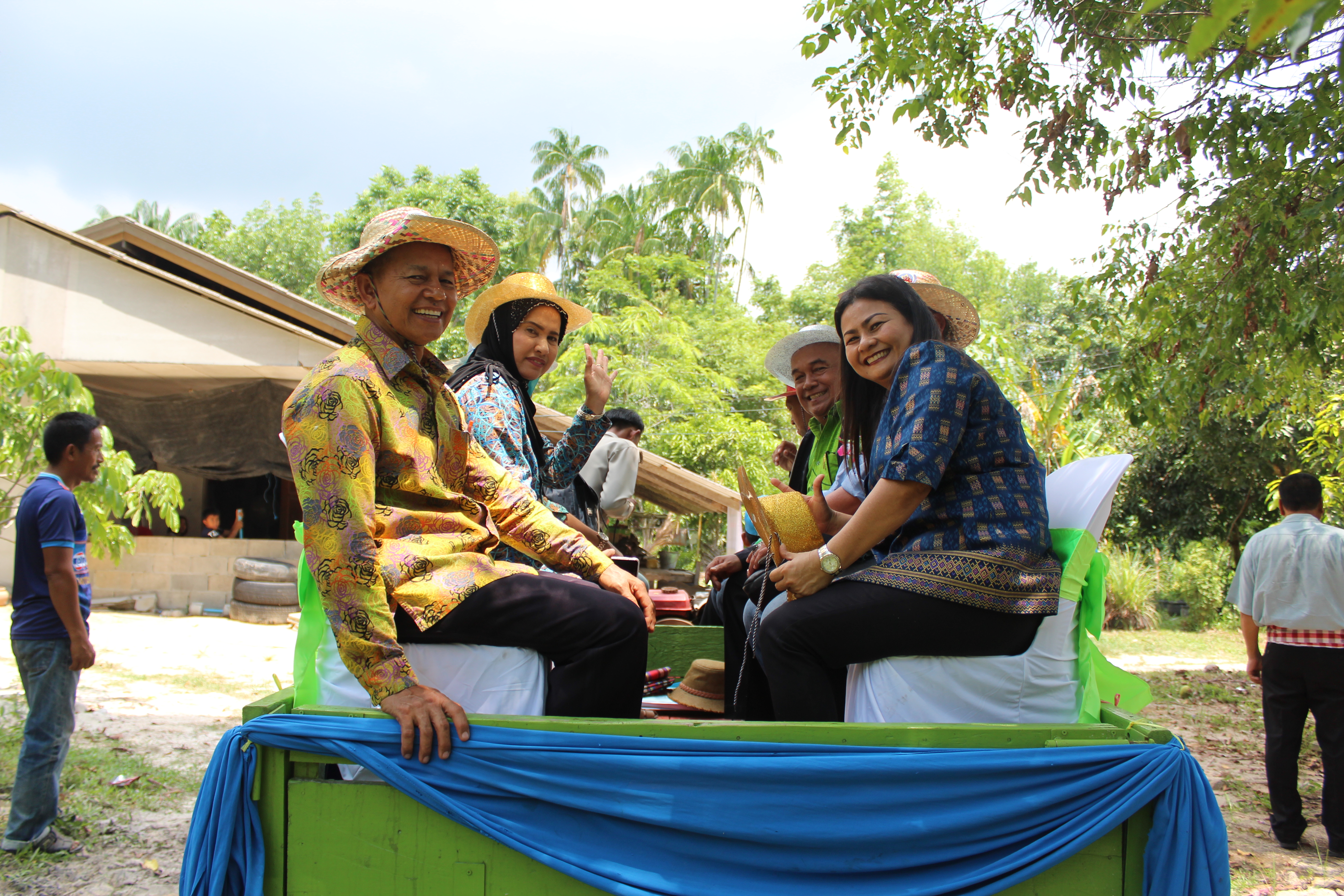 พช.ปัตตานี ลงพื้นที่ อ.ปะนาเระ เพื่อตรวจเยี่ยมผลการดำเนินงานฯ และคัดสรรพื้นที่เป้าหมายฯ ดีเด่น ปี 2561