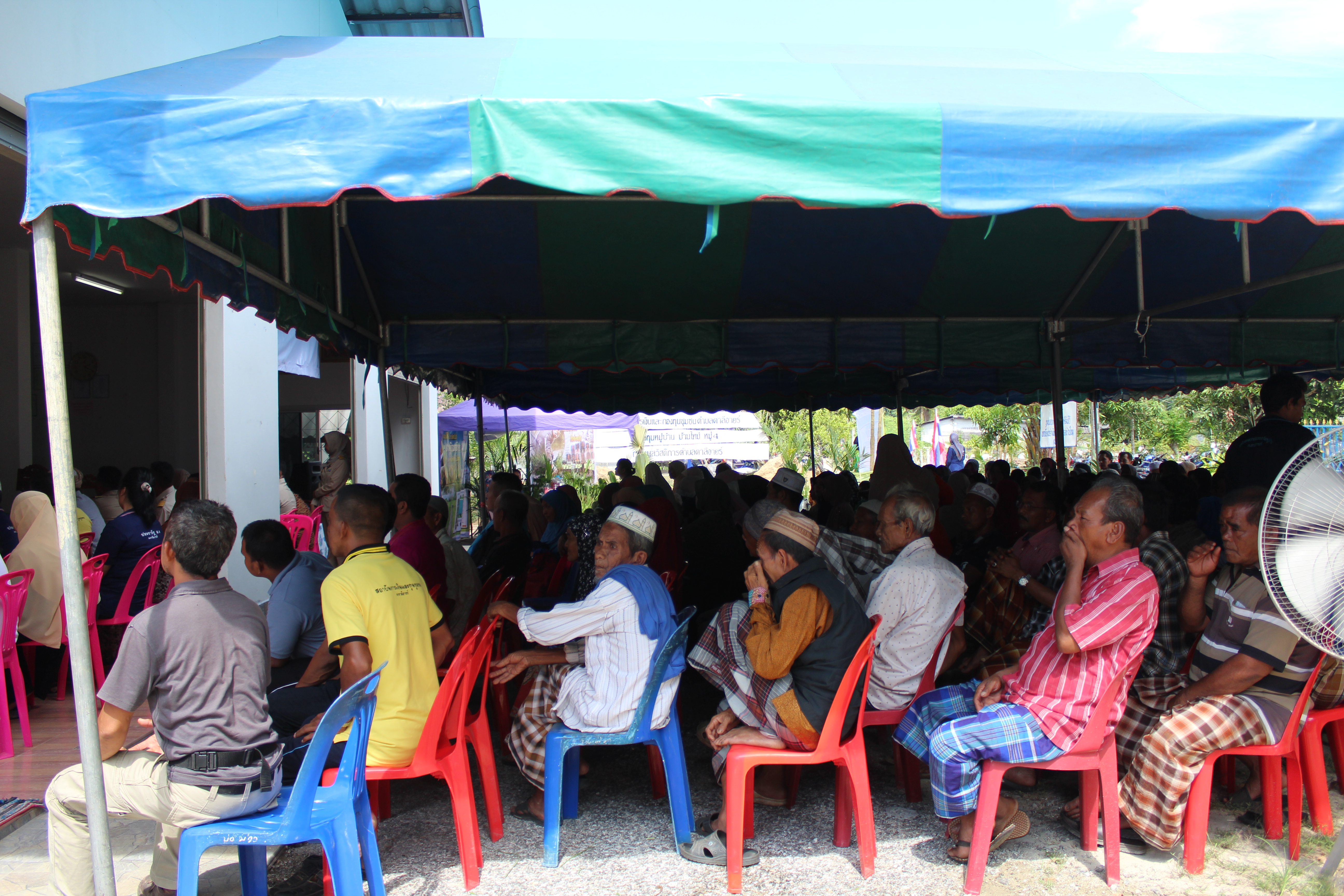พช.ปัตตานี ลงพื้นที่ อ.ยะหริ่ง เพื่อตรวจเยี่ยมผลการดำเนินงานฯ และคัดสรรพื้นที่เป้าหมายฯ ดีเด่น ปี 2561