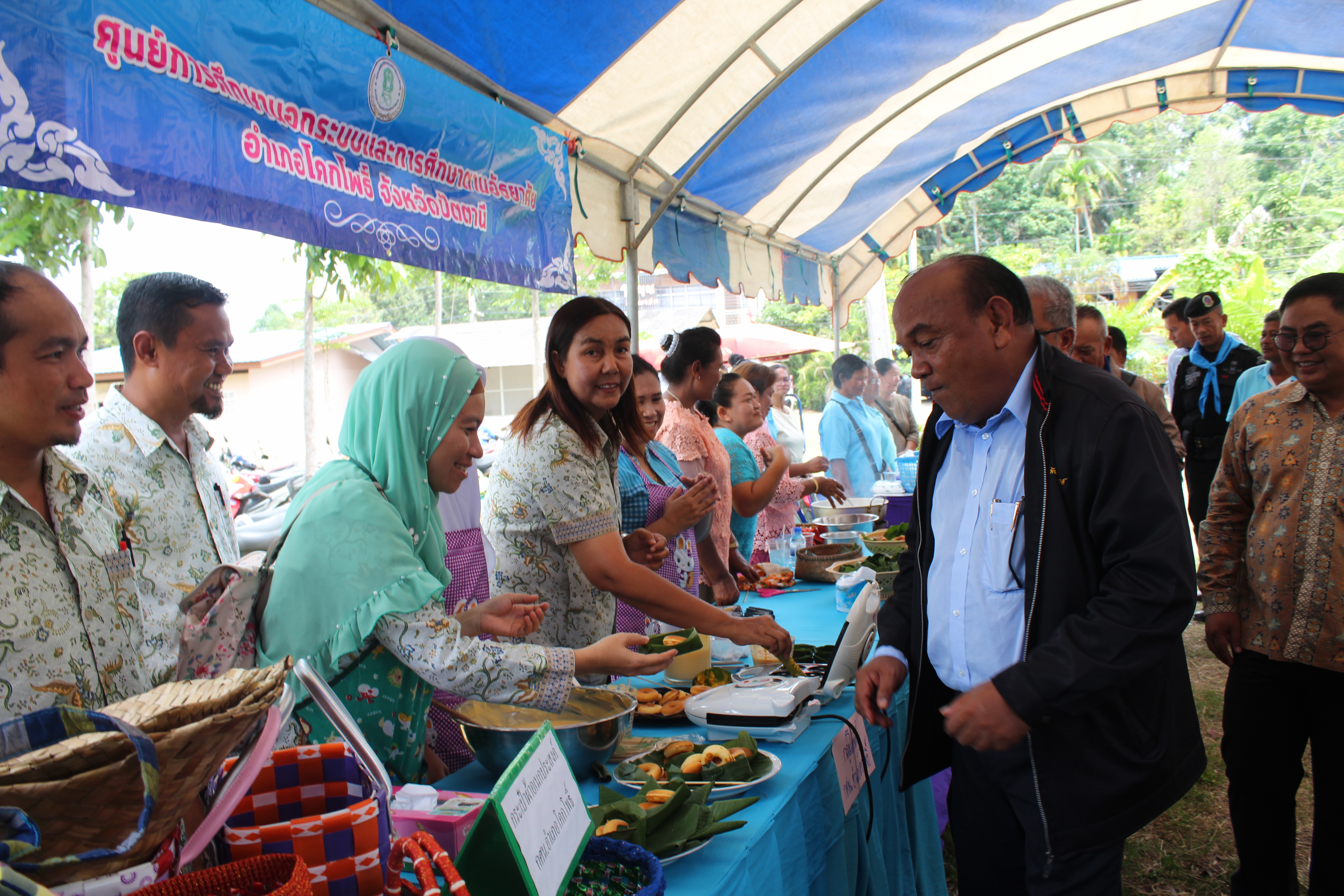 พช.ปัตตานี ลงพื้นที่ อ.โคกโพธิ์ เพื่อตรวจเยี่ยมผลการดำเนินงานฯ และคัดสรรพื้นที่เป้าหมายฯ ดีเด่น ปี 2561