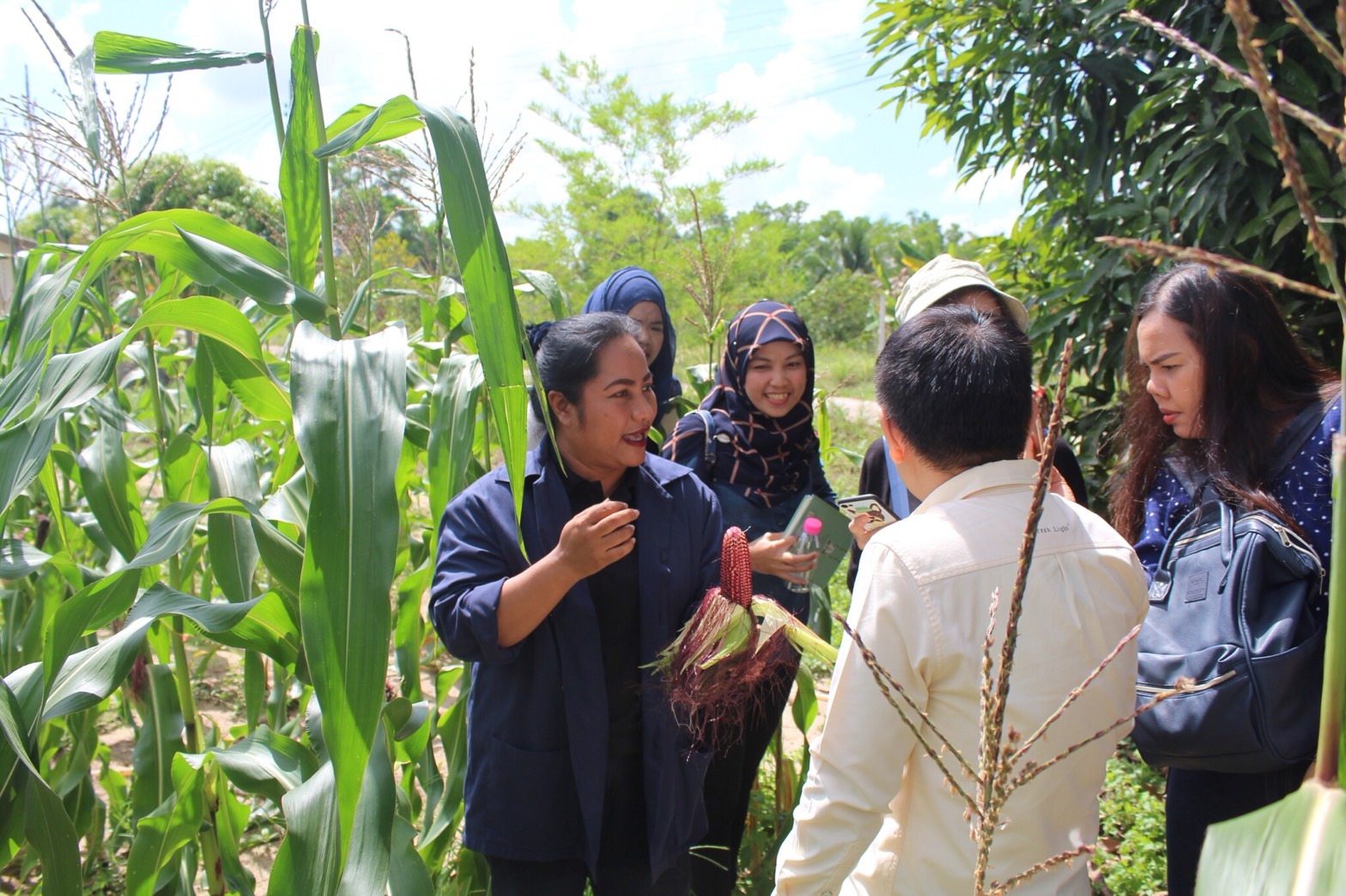 สำนักงานพัฒนาชุมชนจังหวัดปัตตานี ร่วมกับ บริษัทประชารัฐรักสามัคคีปัตตานี ลงพื้นที่อำเภอยะหริ่ง