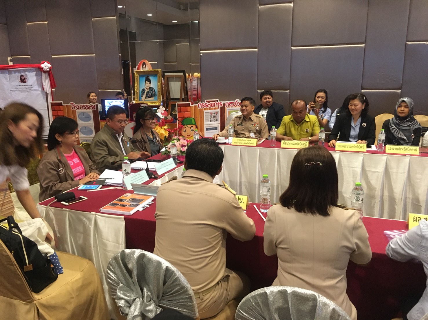 จังหวัดปัตตานี ต้อนรับคณะกรรมการ TO BE NUMBER ONE ระดับประเทศ ได้ลงพื้นที่ตรวจเยี่ยมการปฏิบัติงานฯ