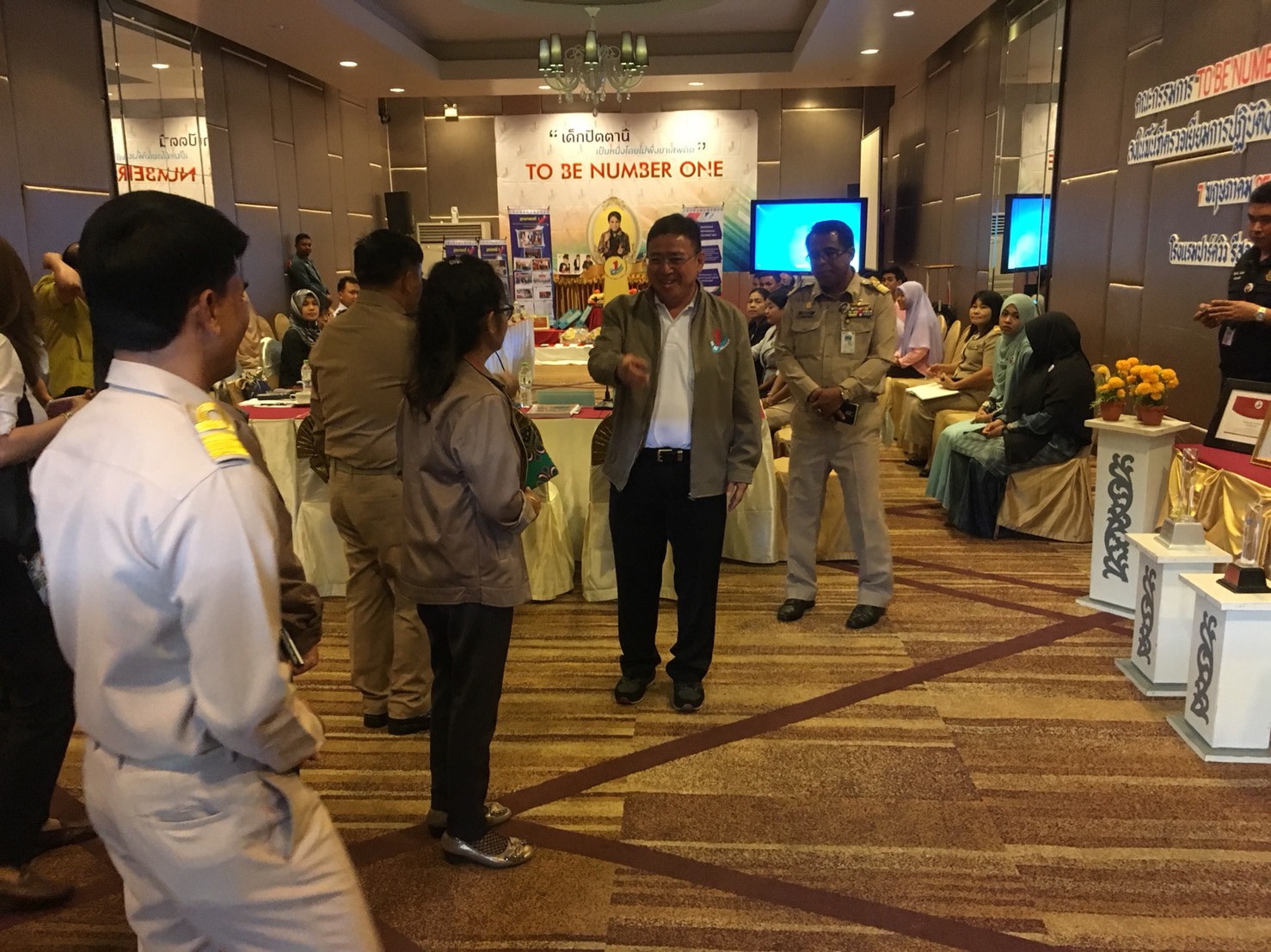 จังหวัดปัตตานี ต้อนรับคณะกรรมการ TO BE NUMBER ONE ระดับประเทศ ได้ลงพื้นที่ตรวจเยี่ยมการปฏิบัติงานฯ