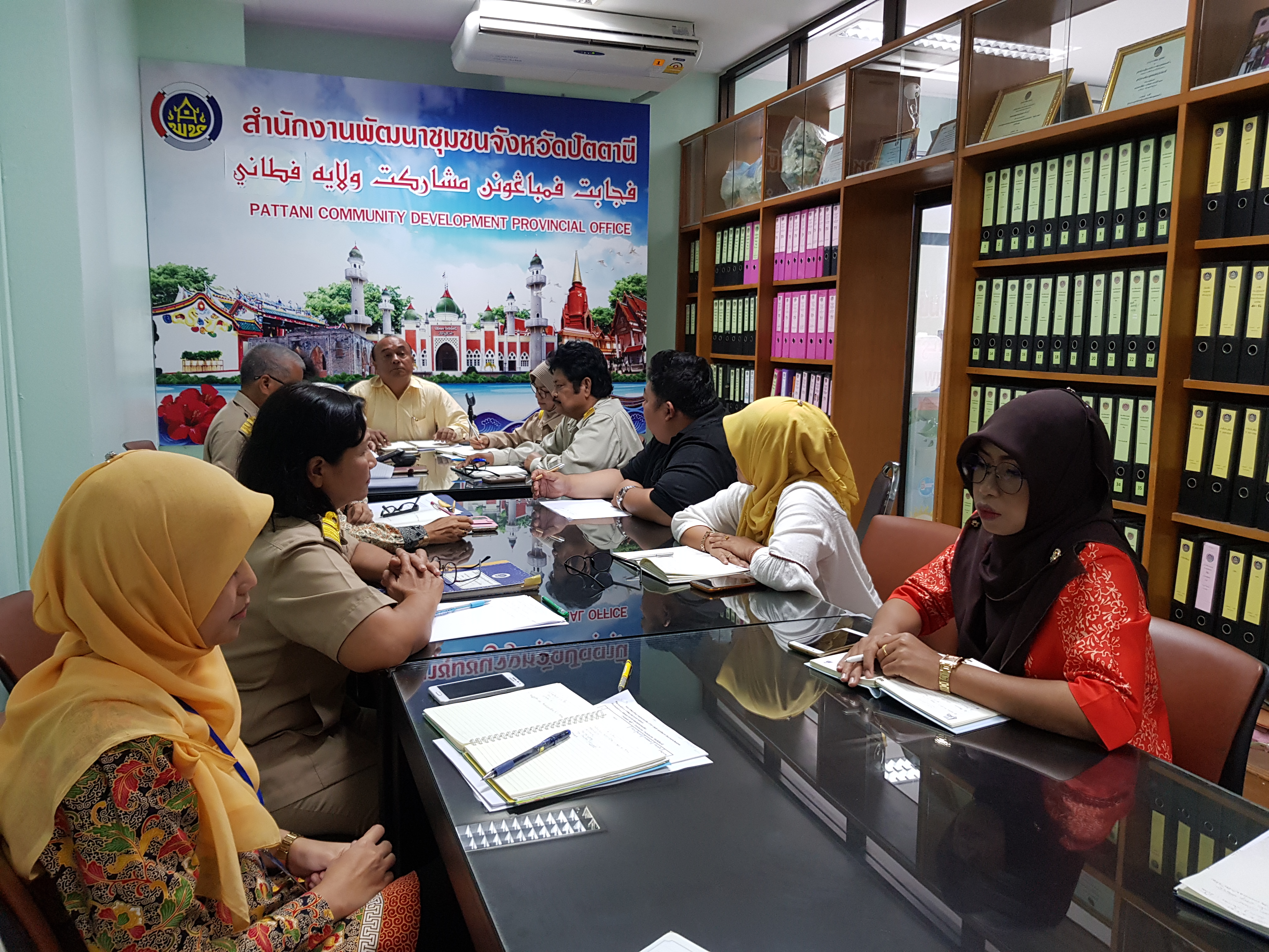 พช.ปัตตานี ประชุมสรุปงานและวางแผนการดำเนินงานพัฒนาชุมชนฯ