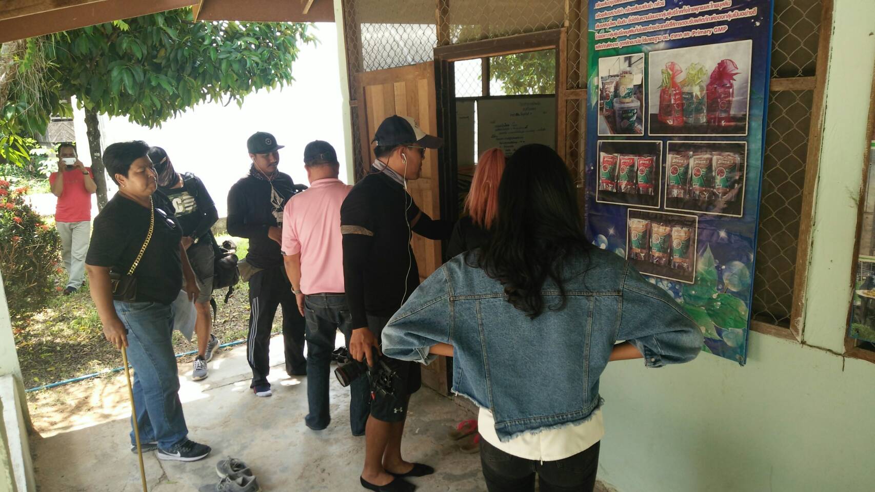 พช.ปัตตานี เตรียมความพร้อมกลุ่มวิสาหกิจชุมชนบ้านกล้วย ถ่ายทำวีดีโอประชาสัมพันธ์กลุ่มอาชีพที่ประสบความสำเร็จ ฯ