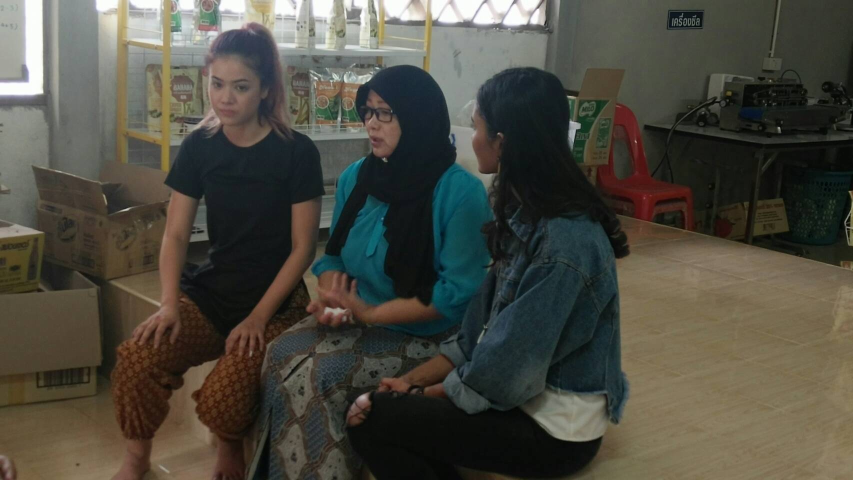 พช.ปัตตานี เตรียมความพร้อมกลุ่มวิสาหกิจชุมชนบ้านกล้วย ถ่ายทำวีดีโอประชาสัมพันธ์กลุ่มอาชีพที่ประสบความสำเร็จ ฯ