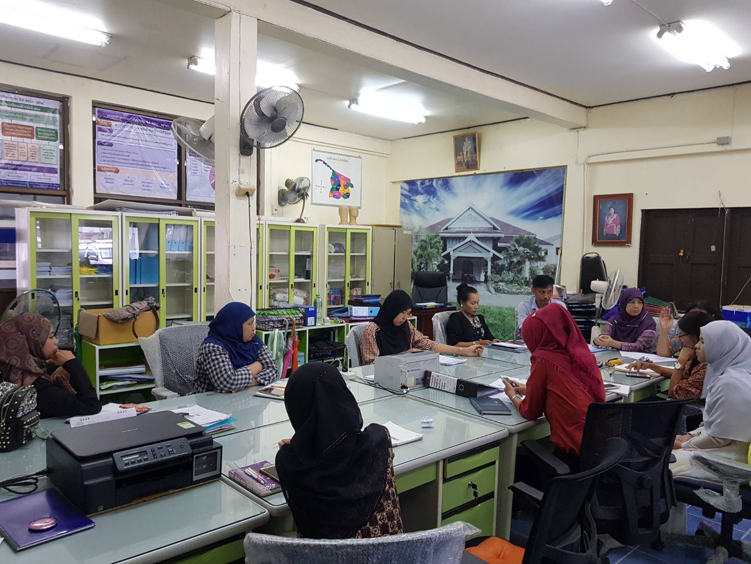 พช.ปัตตานี ลงพื้นที่ อ.ยะหริ่ง ติดตามและเตรียมความพร้อมโครงการการประกวดหมู่บ้านสารสนเทศดีเด่นฯ ประจำปี 2561