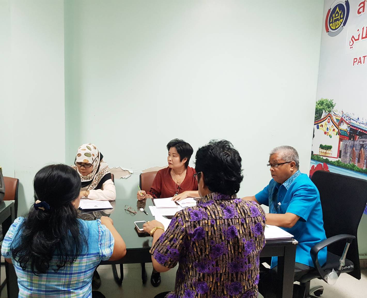 พช.ปัตตานี ประชุมเตรียมความพร้อมการจัดงานแสดงสินค้าวัฒนธรรม ของดีเมืองตานีและงานกาชาดจังหวัดปัตตานี ประจำปี 2561