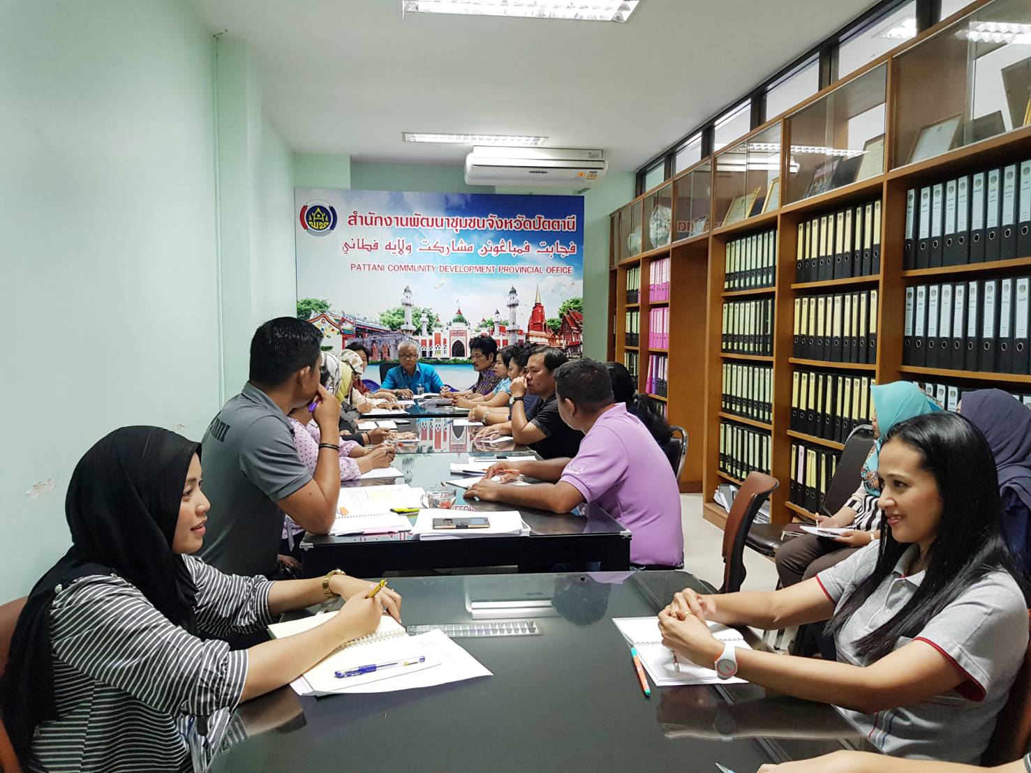 พช.ปัตตานี ประชุมเตรียมความพร้อมการจัดงานแสดงสินค้าวัฒนธรรม ของดีเมืองตานีและงานกาชาดจังหวัดปัตตานี ประจำปี 2561