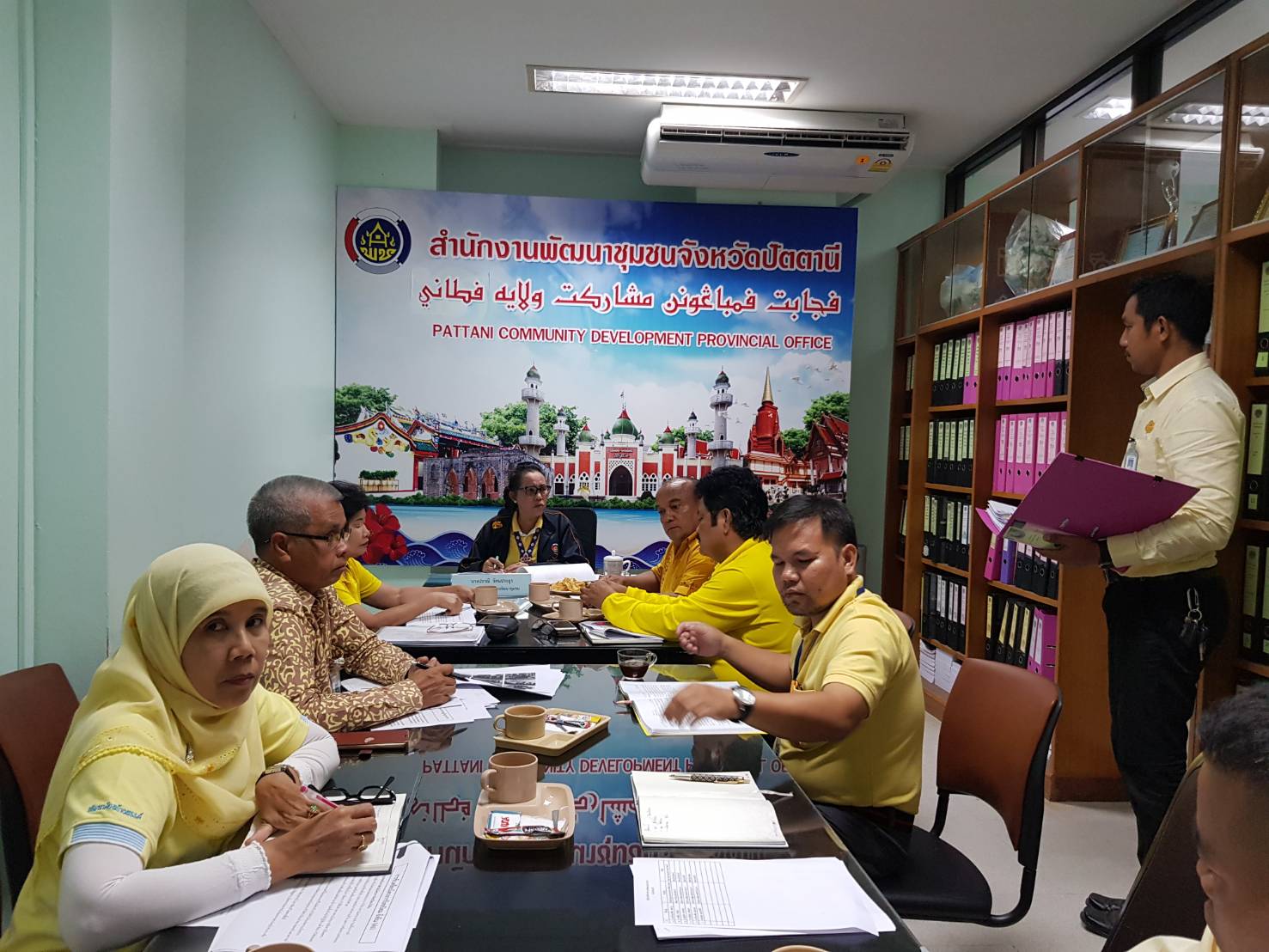 พช.ปัตตานี ประชุมรายงานผลการปฏิบัติงานกิจกรรมและโครงการตามยุทธศาสตร์กรมการพัฒนาชุมชนและยุทธศาสตร์จังหวัดฯ