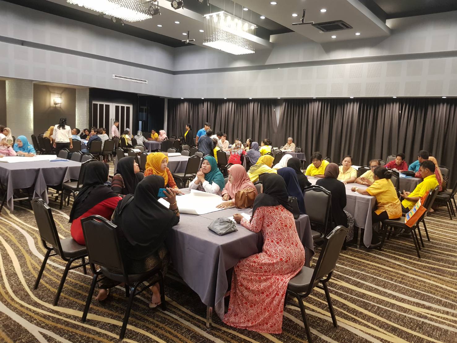 พช.ปัตตานี จัดอบรมโครงการพัฒนาศักยภาพผู้ประกอบการ OTOP ในชุมชนท่องเที่ยว 9 โซนย่อย ในจังหวัดปัตตานี