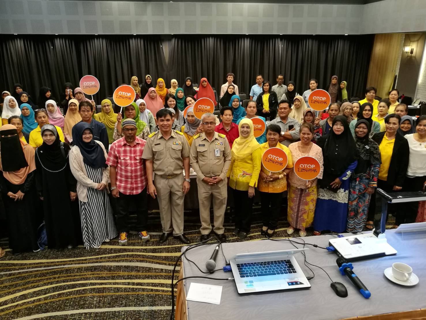 พช.ปัตตานี จัดอบรมโครงการพัฒนาศักยภาพผู้ประกอบการ OTOP ในชุมชนท่องเที่ยว 9 โซนย่อย ในจังหวัดปัตตานี