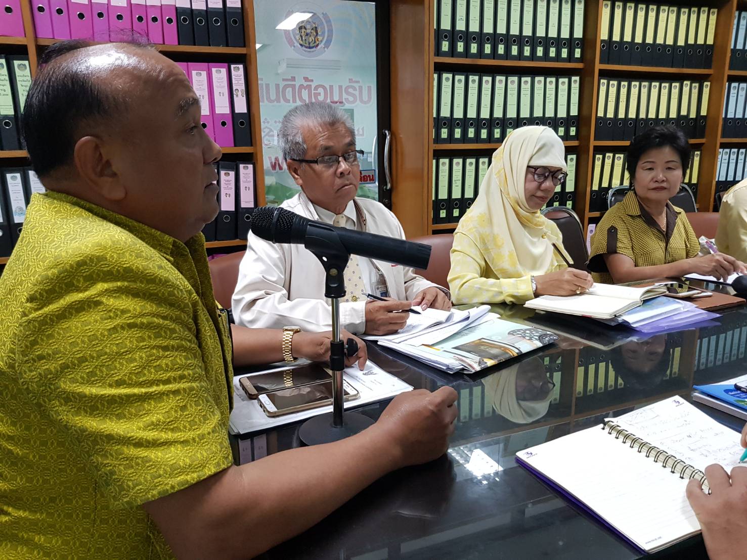 พัฒนาการจังหวัดปัตตานี ประชุมเตรียมความพร้อมการผลิตและเผยแพร่สื่อประชาสัมพันธ์ โครงการชุมชนท่องเที่ยว OTOP นวัตวิถี