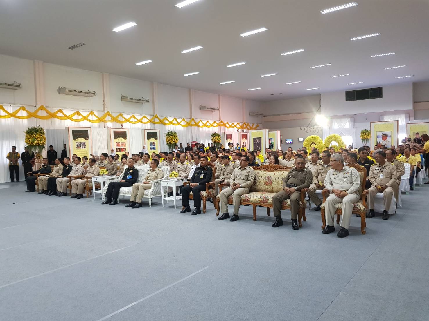 พช.ปัตตานี ร่วมพิธีเปิดนิทรรศการเฉลิมพระเกียรติเนื่องในวันเฉลิมพระชนมพรรษา สมเด็จพระเจ้าอยู่หัว 66 พรรษา 28 กรกฎาคม 2561