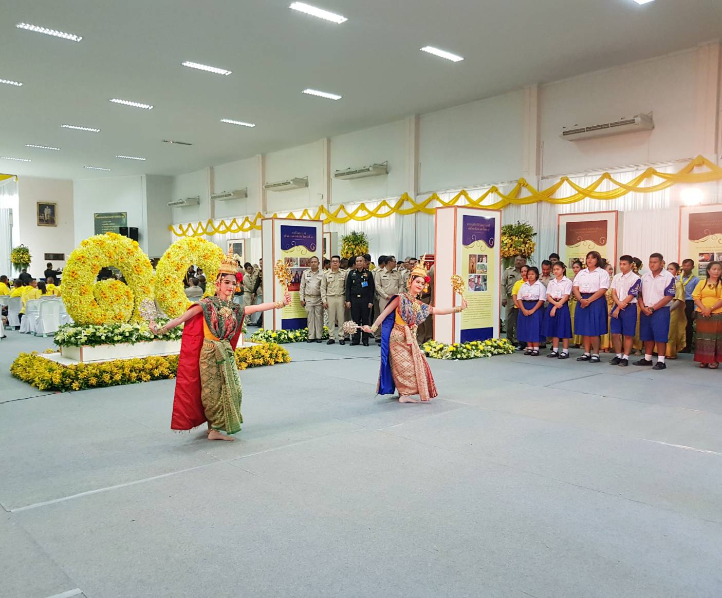 พช.ปัตตานี ร่วมพิธีเปิดนิทรรศการเฉลิมพระเกียรติเนื่องในวันเฉลิมพระชนมพรรษา สมเด็จพระเจ้าอยู่หัว 66 พรรษา 28 กรกฎาคม 2561