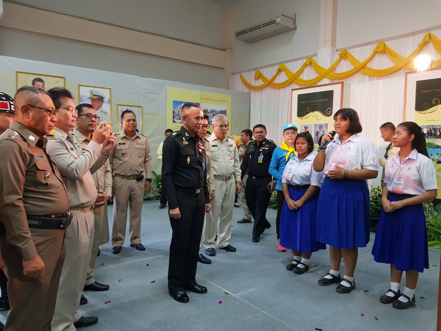 พช.ปัตตานี ร่วมพิธีเปิดนิทรรศการเฉลิมพระเกียรติเนื่องในวันเฉลิมพระชนมพรรษา สมเด็จพระเจ้าอยู่หัว 66 พรรษา 28 กรกฎาคม 2561