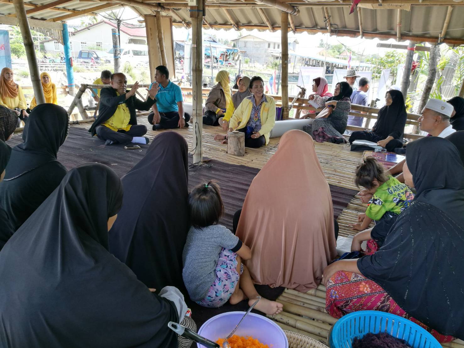 ผู้ตรวจราชการกรมการพัฒนาชุมชน ลงพื้นที่อำเภอยะหริ่ง จังหวัดปัตตานี เพื่อติดตามผลการขับเคลื่อนโครงการชุมชนท่องเที่ยว OTOP นวัตวิถี