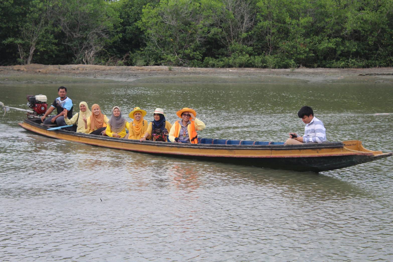 ผู้ตรวจราชการกรมการพัฒนาชุมชน ลงพื้นที่อำเภอยะหริ่ง จังหวัดปัตตานี เพื่อติดตามผลการขับเคลื่อนโครงการชุมชนท่องเที่ยว OTOP นวัตวิถี
