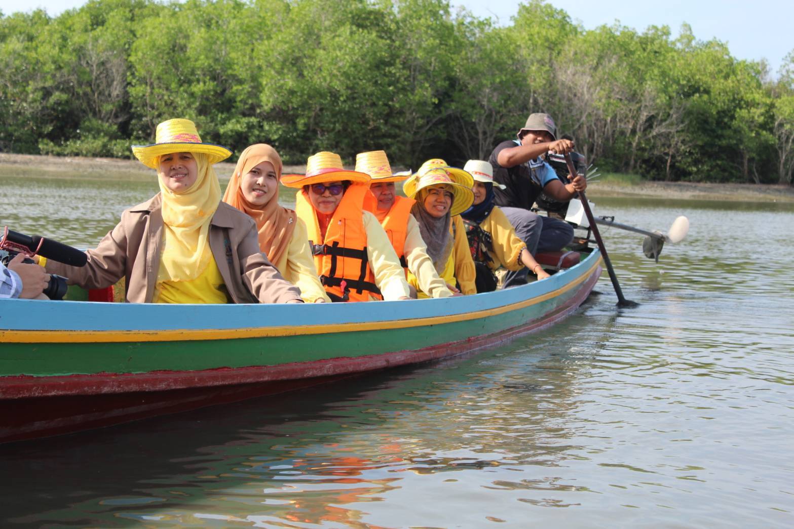 ผู้ตรวจราชการกรมการพัฒนาชุมชน ลงพื้นที่อำเภอยะหริ่ง จังหวัดปัตตานี เพื่อติดตามผลการขับเคลื่อนโครงการชุมชนท่องเที่ยว OTOP นวัตวิถี