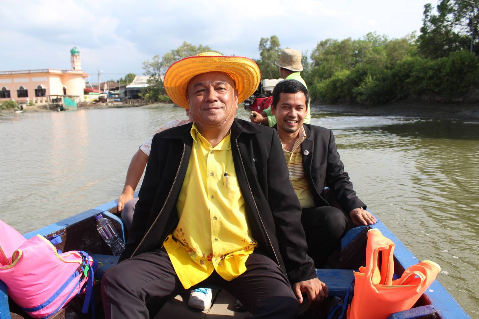 ผู้ตรวจราชการกรมการพัฒนาชุมชน ลงพื้นที่อำเภอยะหริ่ง จังหวัดปัตตานี เพื่อติดตามผลการขับเคลื่อนโครงการชุมชนท่องเที่ยว OTOP นวัตวิถี