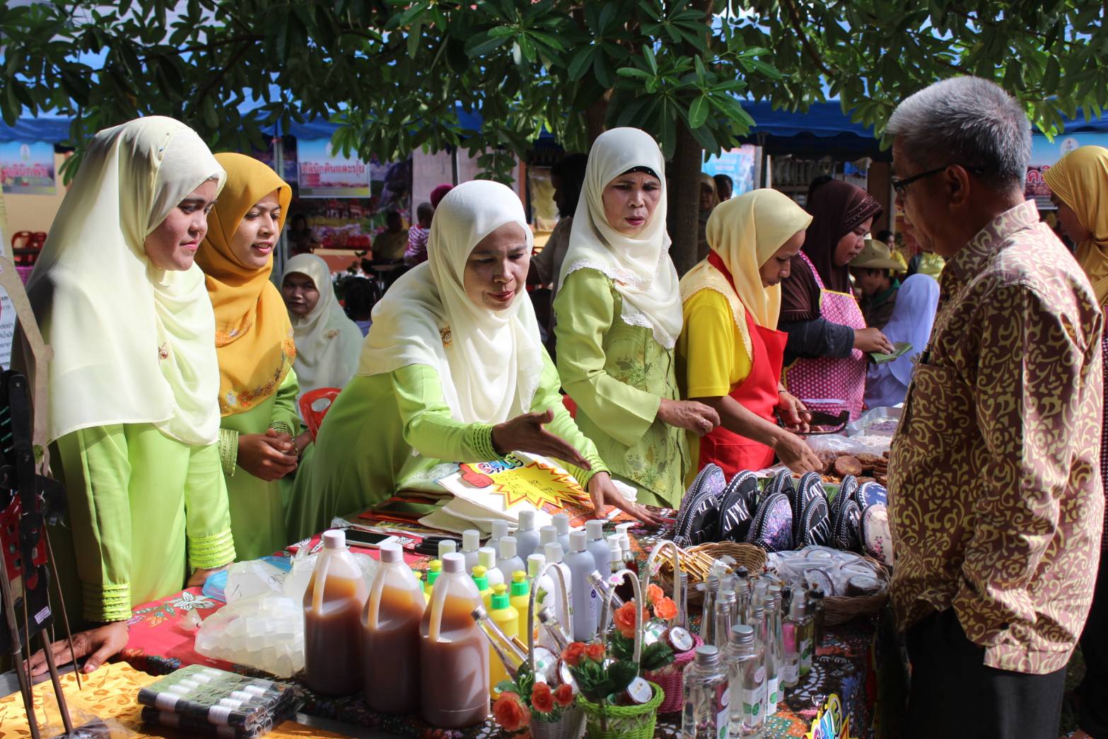 พช.ปัตตานี ร่วมกิจกรรมโครงการจังหวัดเคลื่อนที่อำเภอโคกโพธิ์ จังหวัดปัตตานี