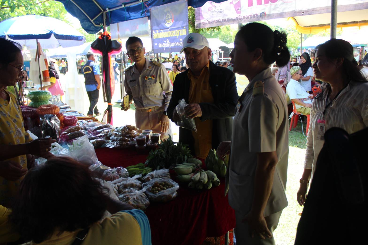 พช.ปัตตานี ร่วมกิจกรรมโครงการจังหวัดเคลื่อนที่อำเภอโคกโพธิ์ จังหวัดปัตตานี