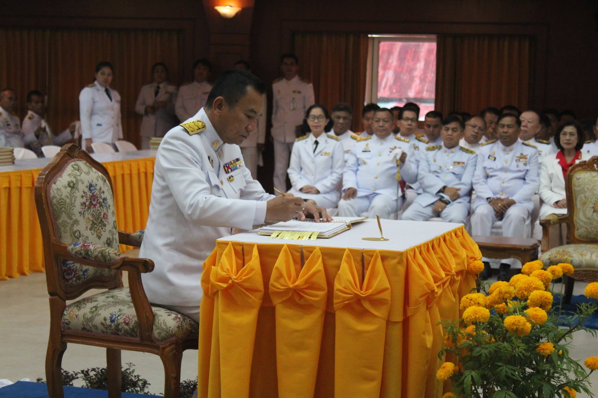 พช.ปัตตานี ร่วมพิธีถวายสัตย์ปฏิญาณการเป็นข้าราชการที่ดี และพิธีลงนามถวายพระพรชัยมงคลสมเด็จพระเจ้าอยู่หัว เนื่องในวันเฉลิมพระชนมพรรษา 66 พรรษา 28 กรกฎาคม 2561