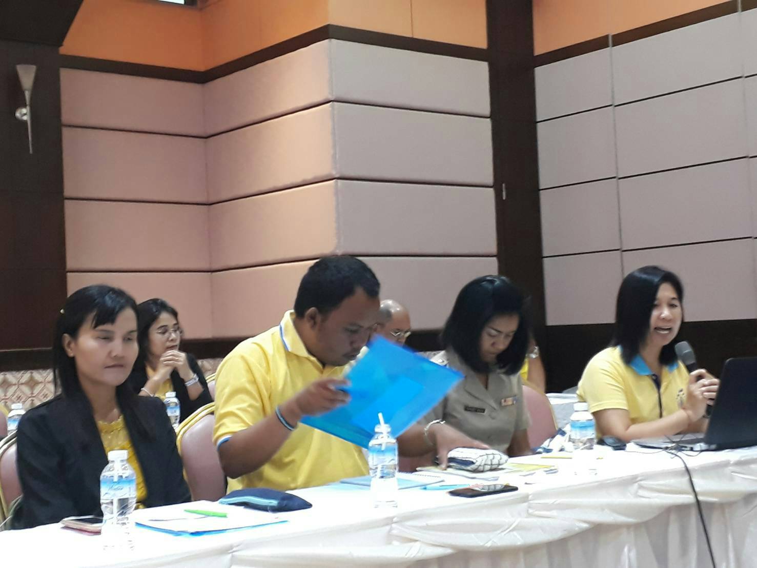 พช.ปัตตานี เข้าประชุมเตรียมความพร้อมเข้ารับพระราชเงินขวัญถุงกองทุนแม่ของแผ่นดิน ประจำปี 2561