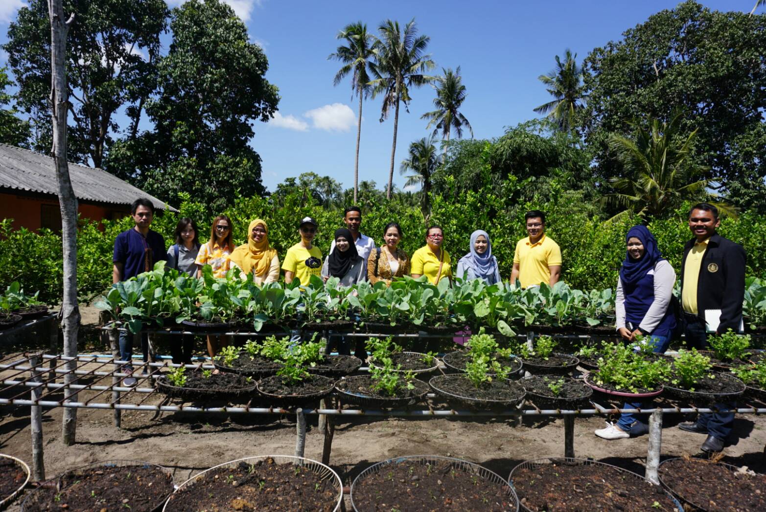 พช.ปัตตานี ร่วมกับบริษัทประชารัฐรักสามัคคีฯ ลงพื้นที่ติดตามกลุ่มฯ อำเภอไม้แก่นและอำเภอสายบุรี จังหวัดปัตตานี