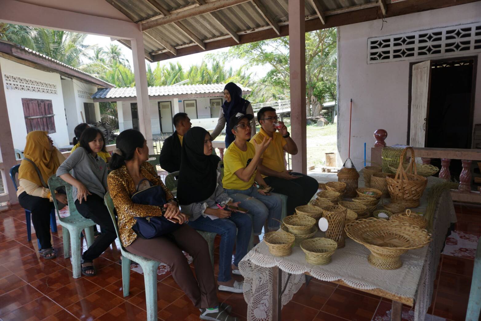 พช.ปัตตานี ร่วมกับบริษัทประชารัฐรักสามัคคีฯ ลงพื้นที่ติดตามกลุ่มฯ อำเภอไม้แก่นและอำเภอสายบุรี จังหวัดปัตตานี