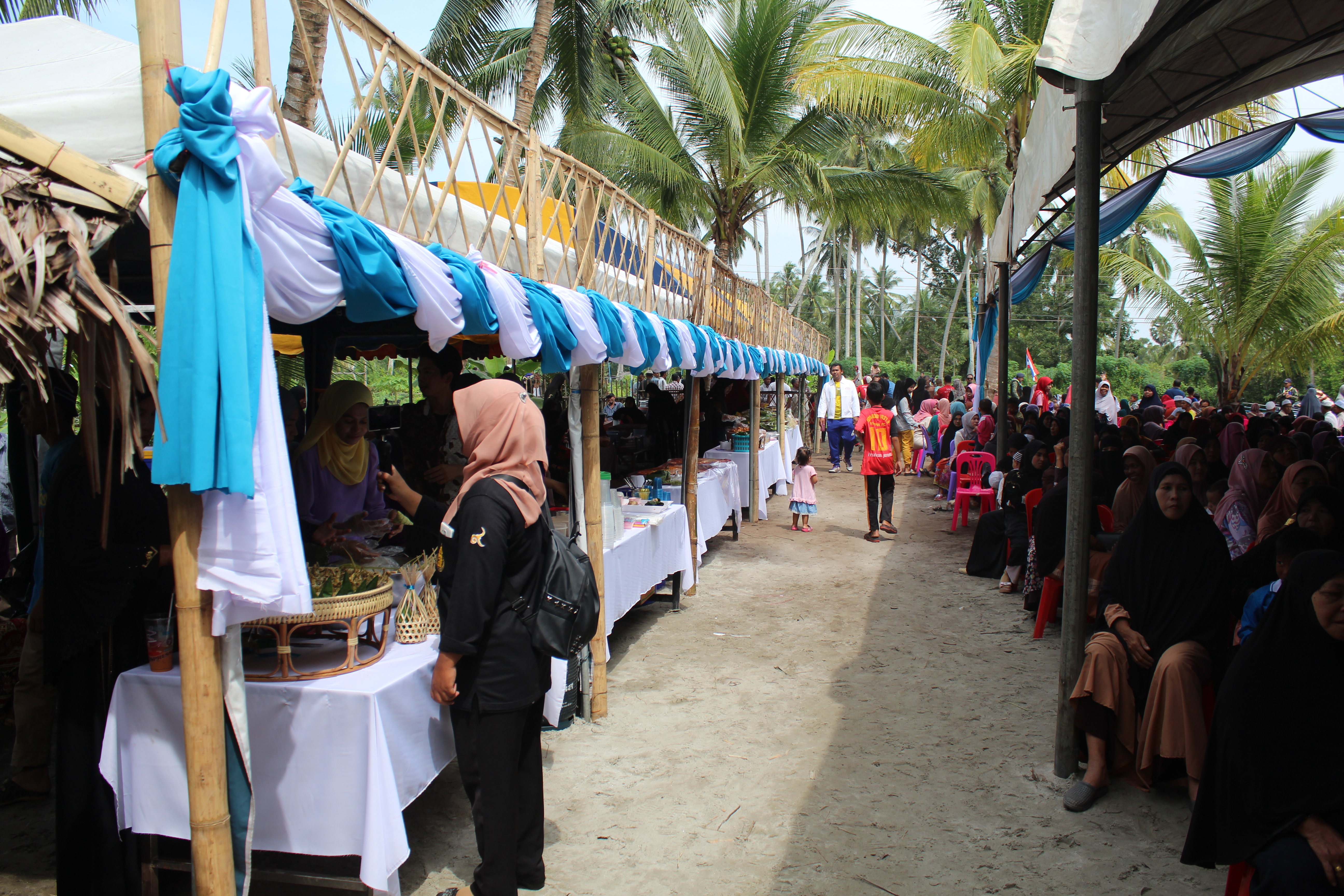 พช.ปัตตานี ลงพื้นที่อำเภอเมืองปัตตานี คัดสรรหมู่บ้านเศรษฐกิจพอเพียง “อยู่เย็น เป็นสุข” ดีเด่นระดับจังหวัด (รอบพิจารณาตัดสิน)