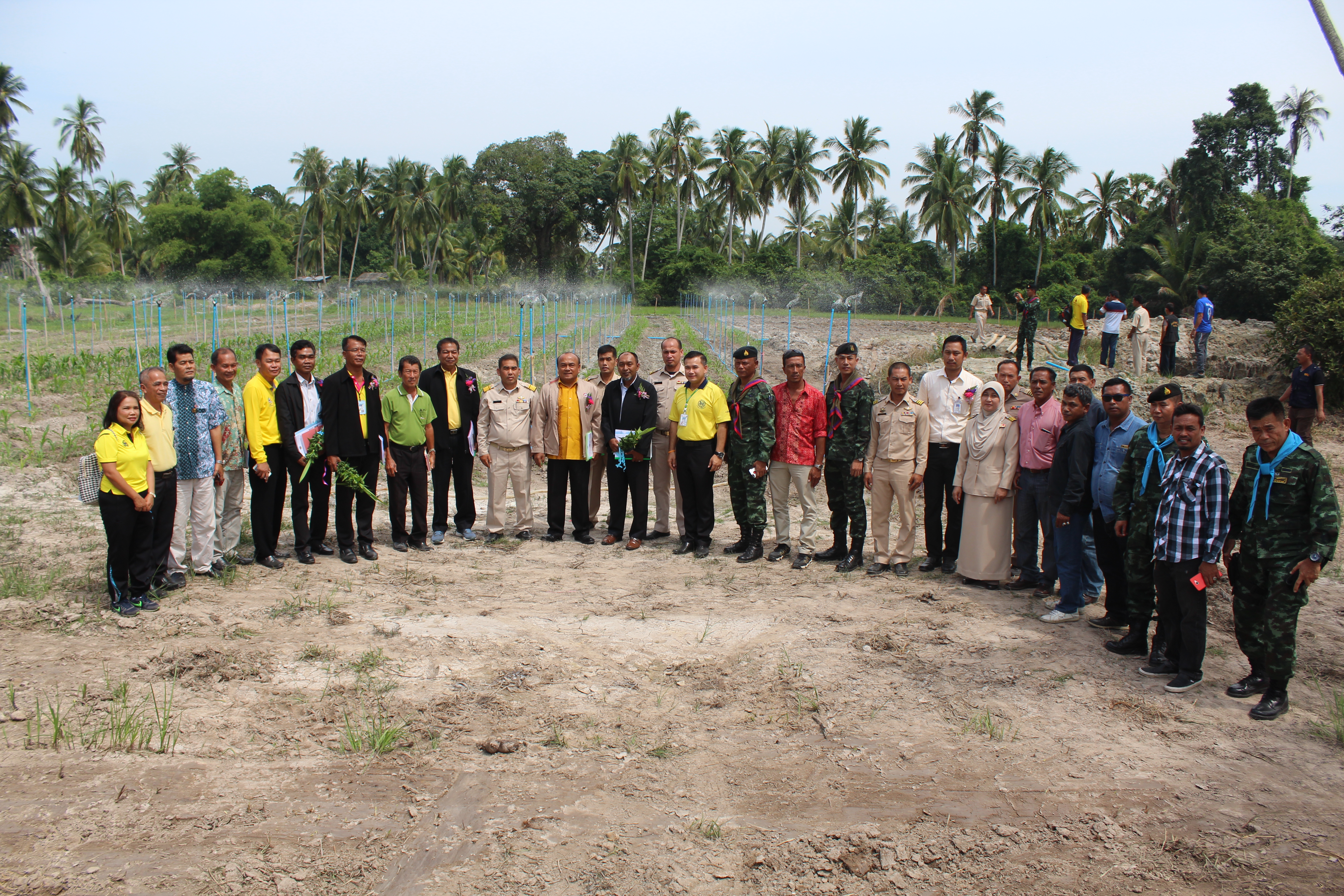 พช.ปัตตานี ลงพื้นที่อำเภอเมืองปัตตานี คัดสรรหมู่บ้านเศรษฐกิจพอเพียง “อยู่เย็น เป็นสุข” ดีเด่นระดับจังหวัด (รอบพิจารณาตัดสิน)