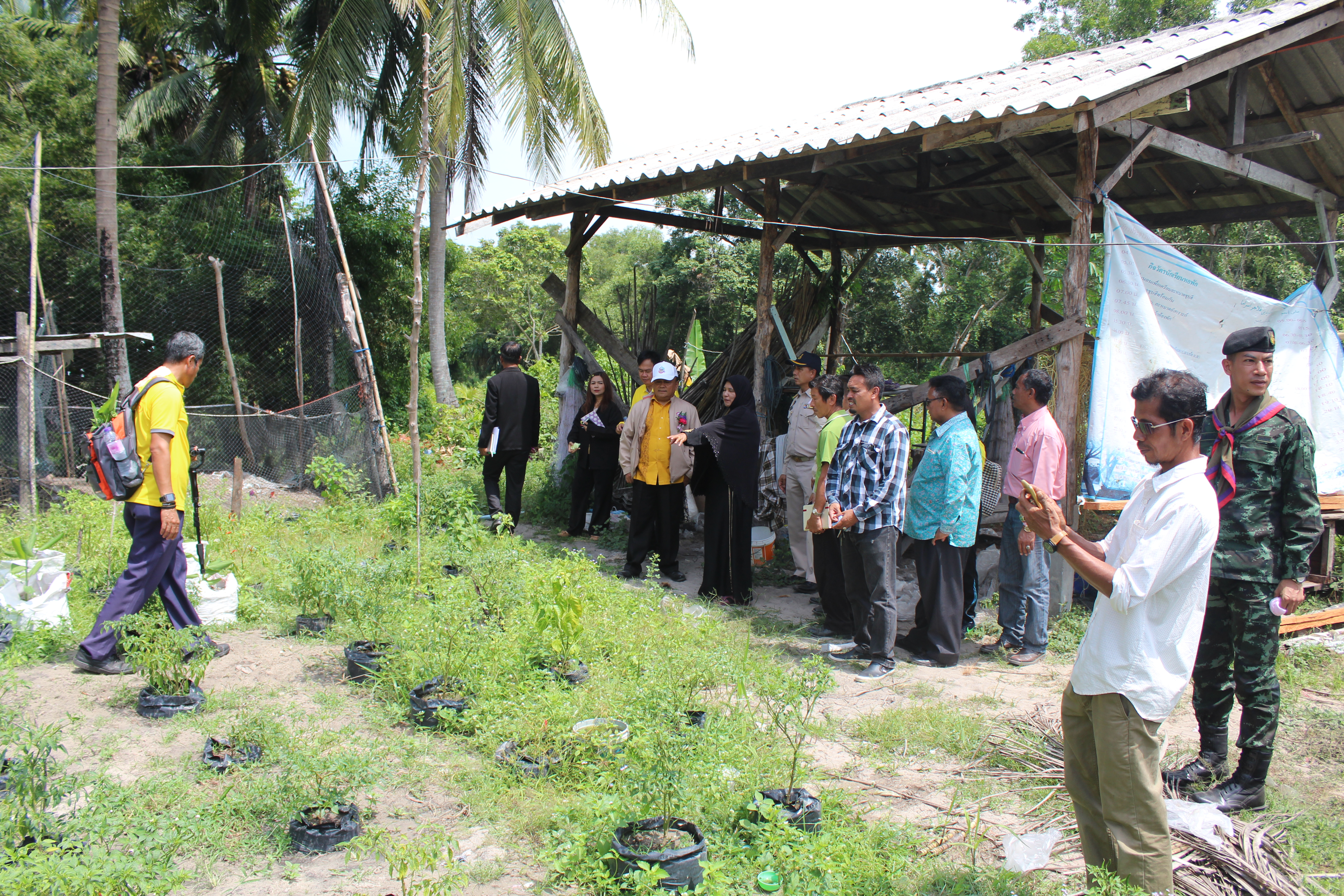 พช.ปัตตานี ลงพื้นที่อำเภอเมืองปัตตานี คัดสรรหมู่บ้านเศรษฐกิจพอเพียง “อยู่เย็น เป็นสุข” ดีเด่นระดับจังหวัด (รอบพิจารณาตัดสิน)