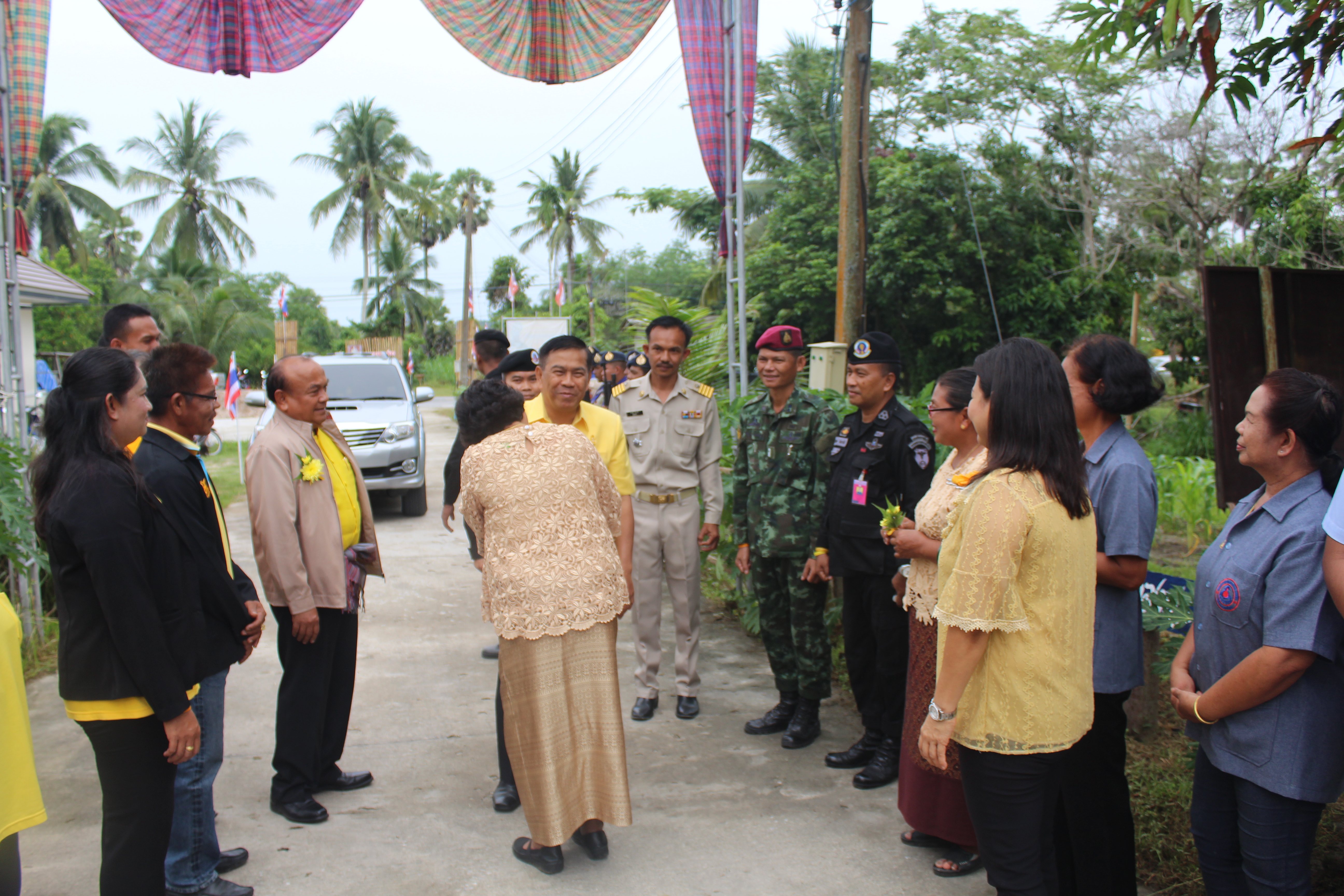 พช.ปัตตานี ลงพื้นที่ อ.ปะนาเระ คัดสรรหมู่บ้านเศรษฐกิจพอเพียง “อยู่เย็น เป็นสุข” ดีเด่นระดับจังหวัด (รอบพิจารณาตัดสิน)